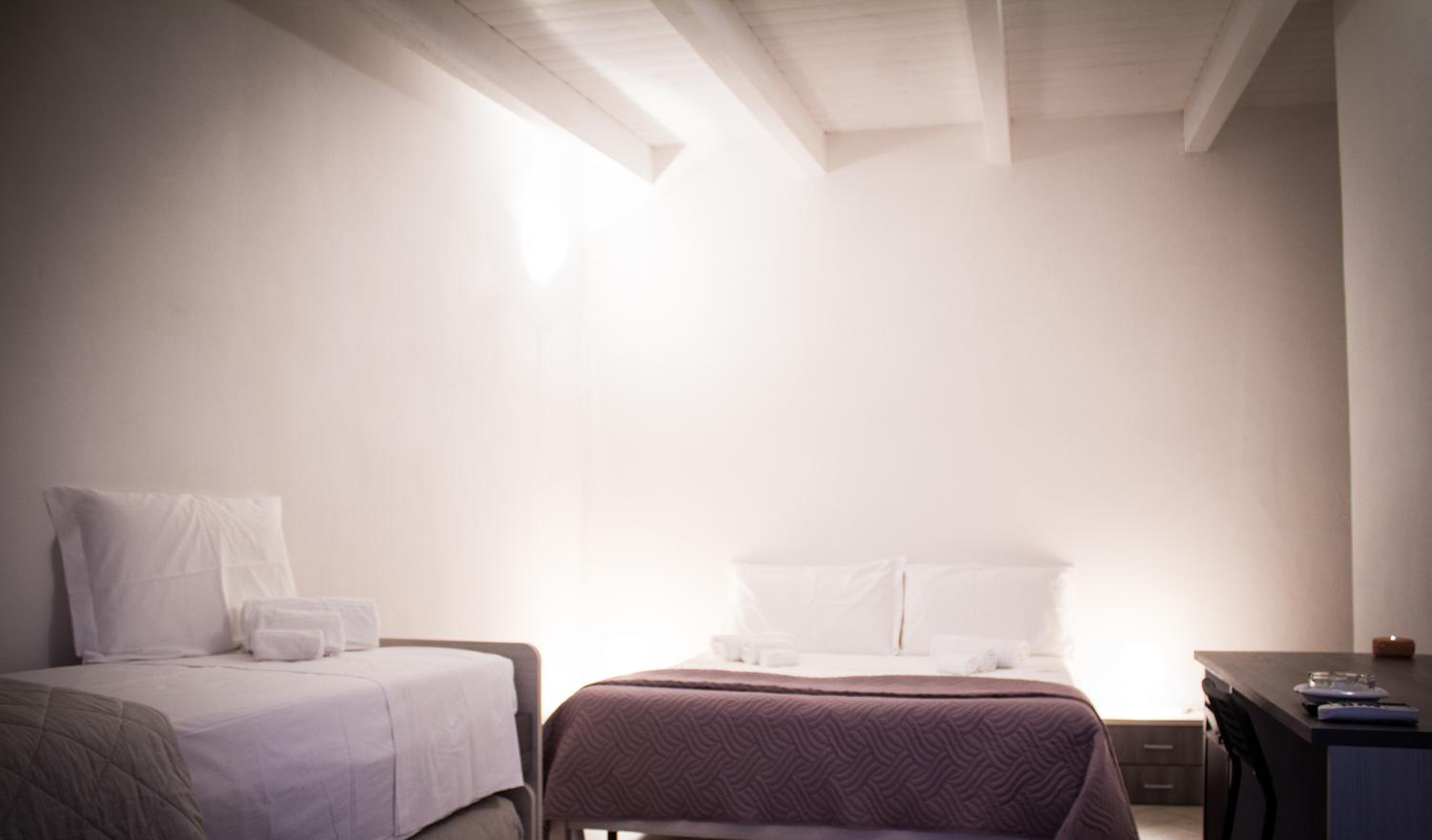 Deluxe Double Room with Extra Bed photo 1