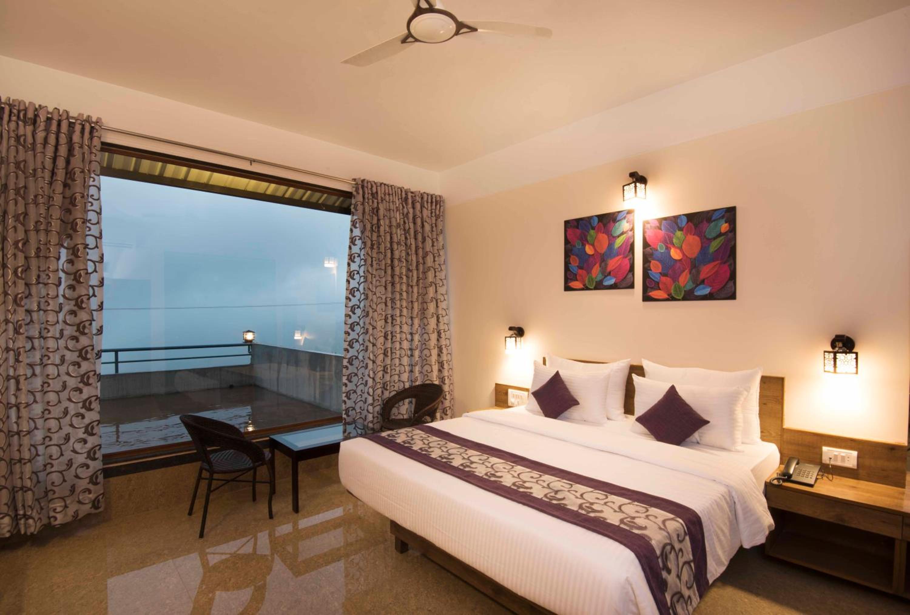 Quadruple Room with Balcony