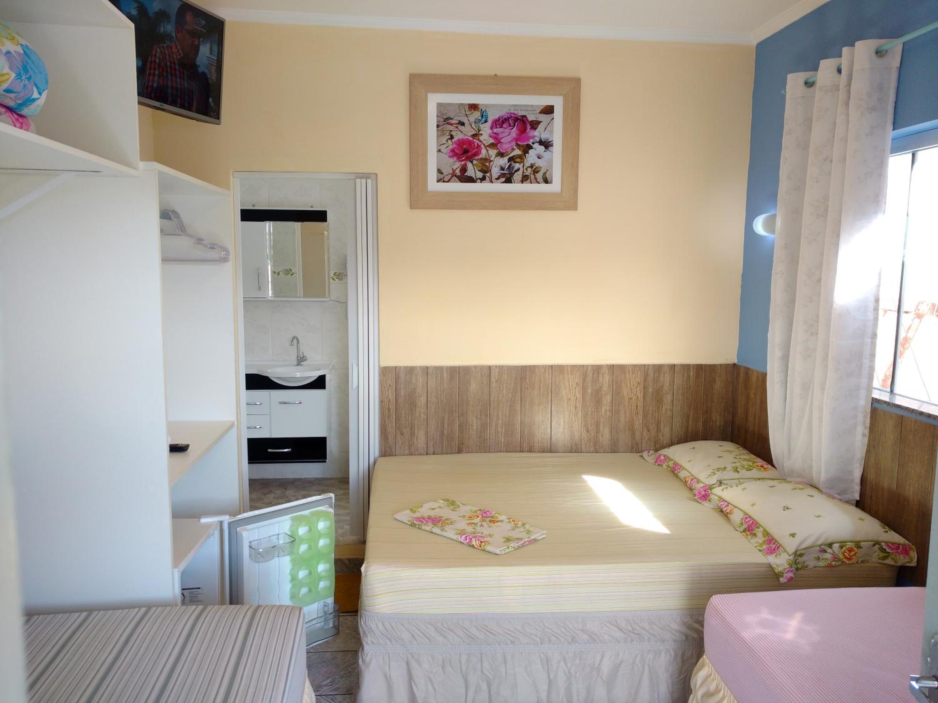 Standard Family Room with Air Conditioning  photo 3