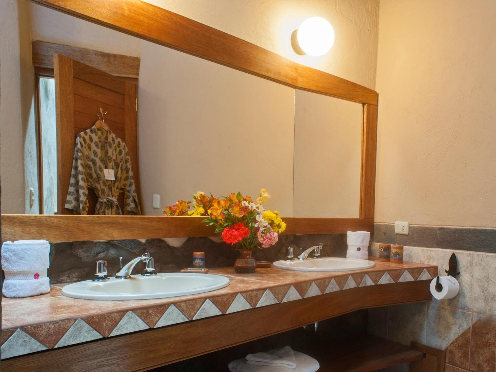 Superior King Room photo 2