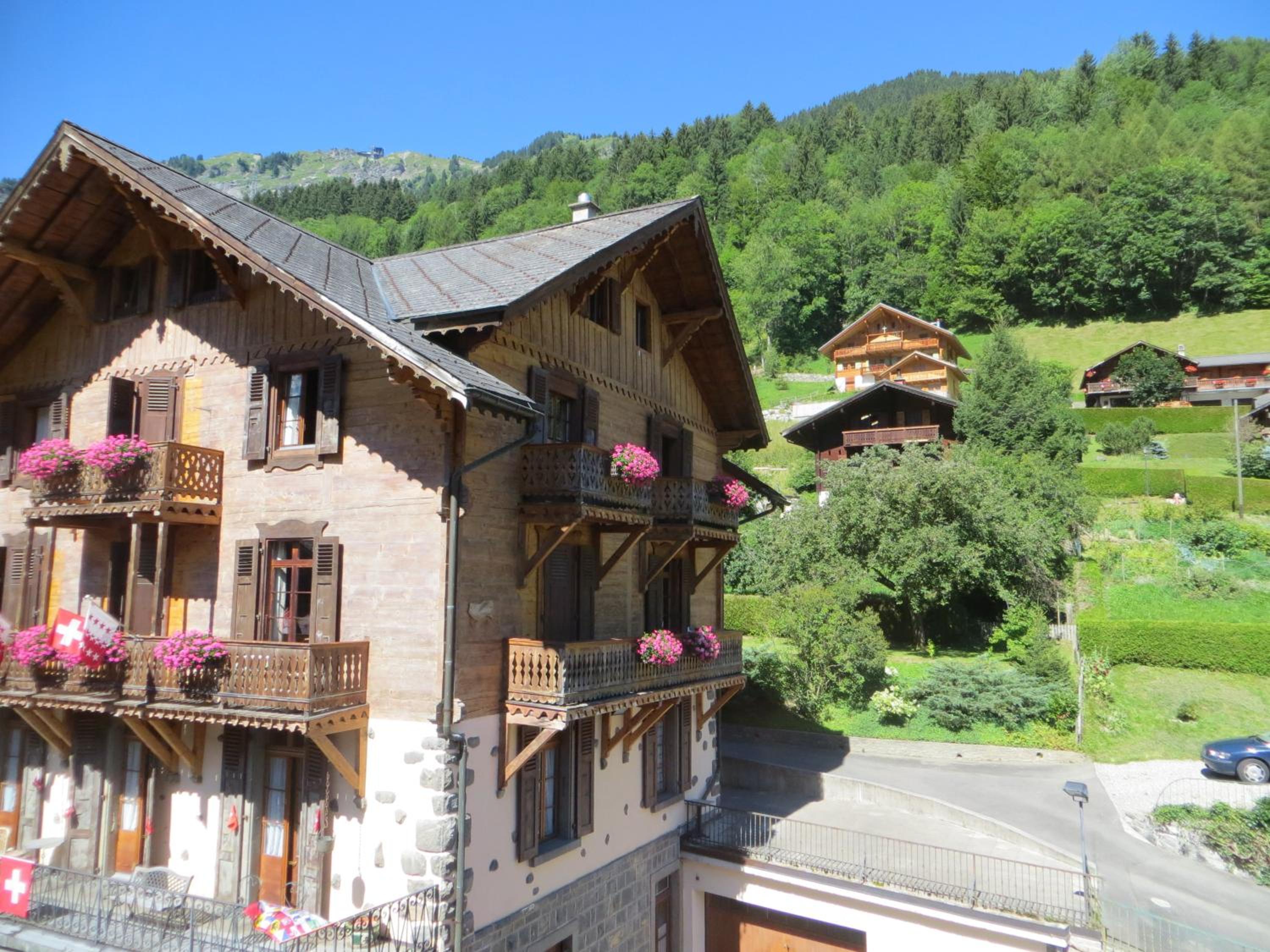 Standard Double Room with Mountain View photo 3