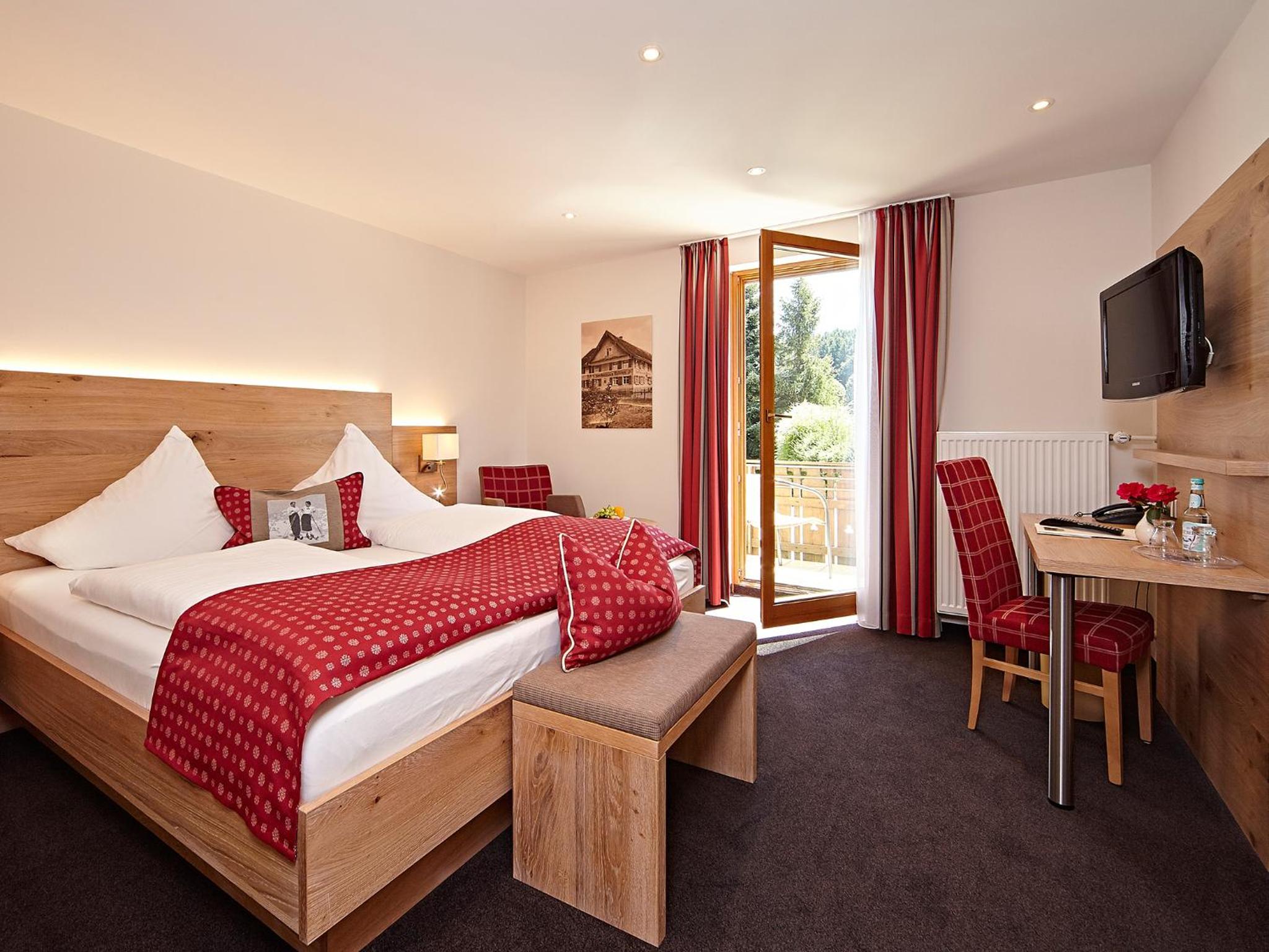 Standard Double Room - Photo 12