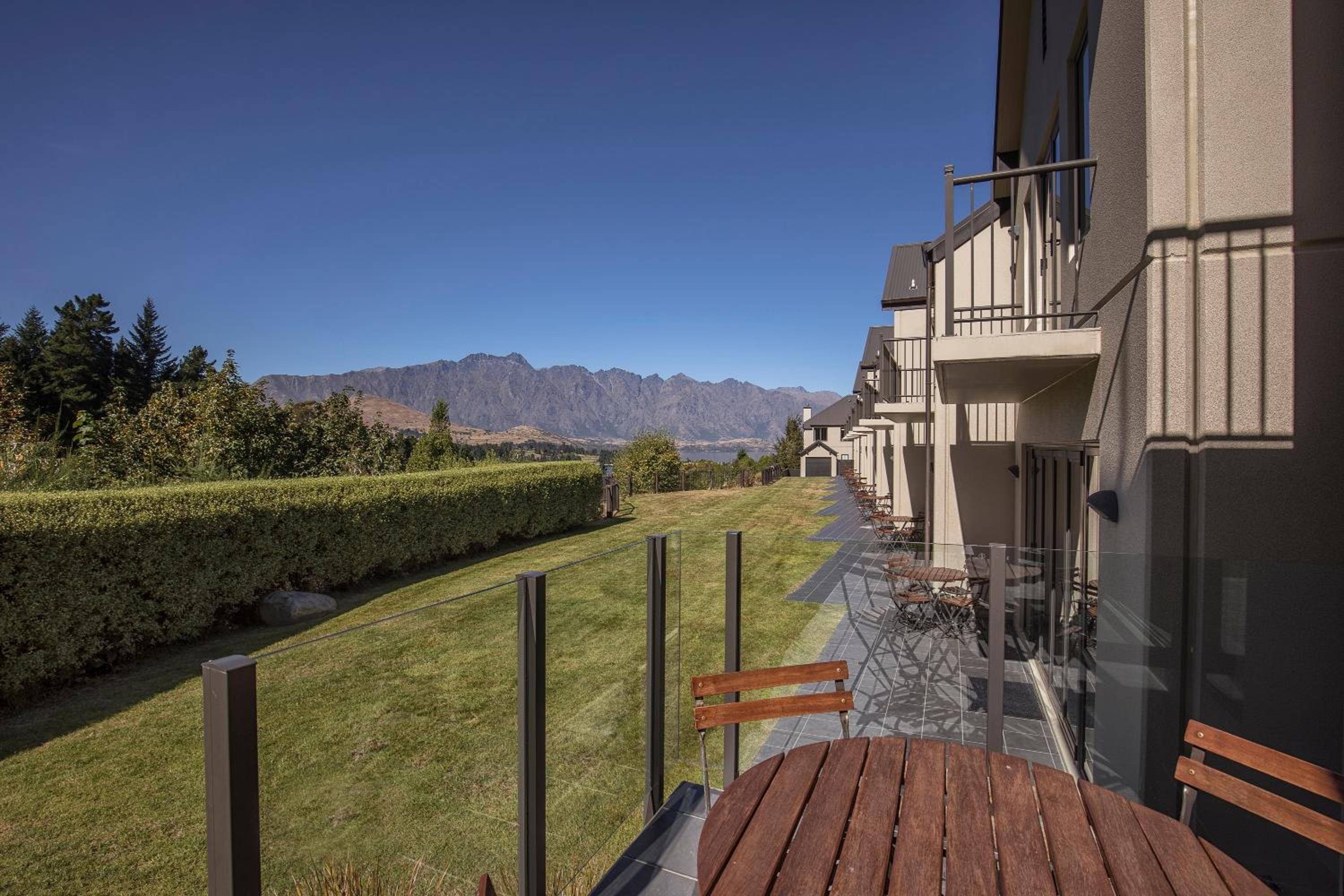 Two-Bedroom Villa with Alpine View - No Housekeeping photo 2