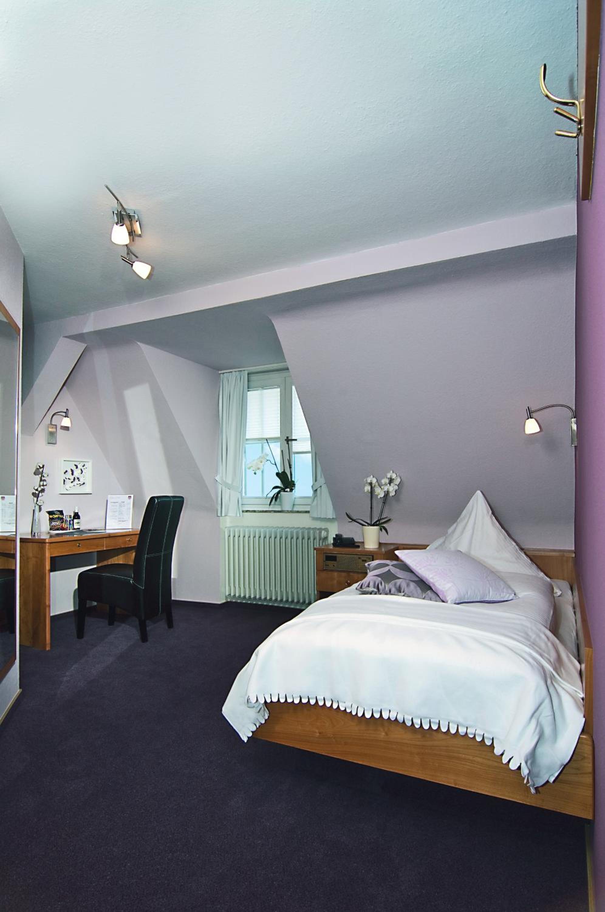 Single Room photo 1