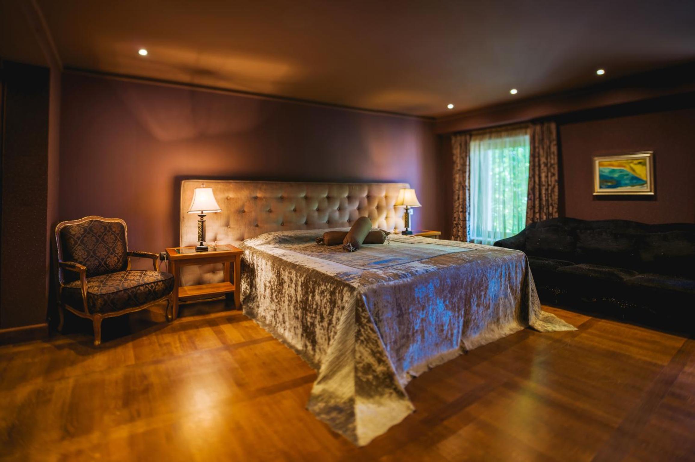 Deluxe Double or Twin Room with Free Parking photo 1