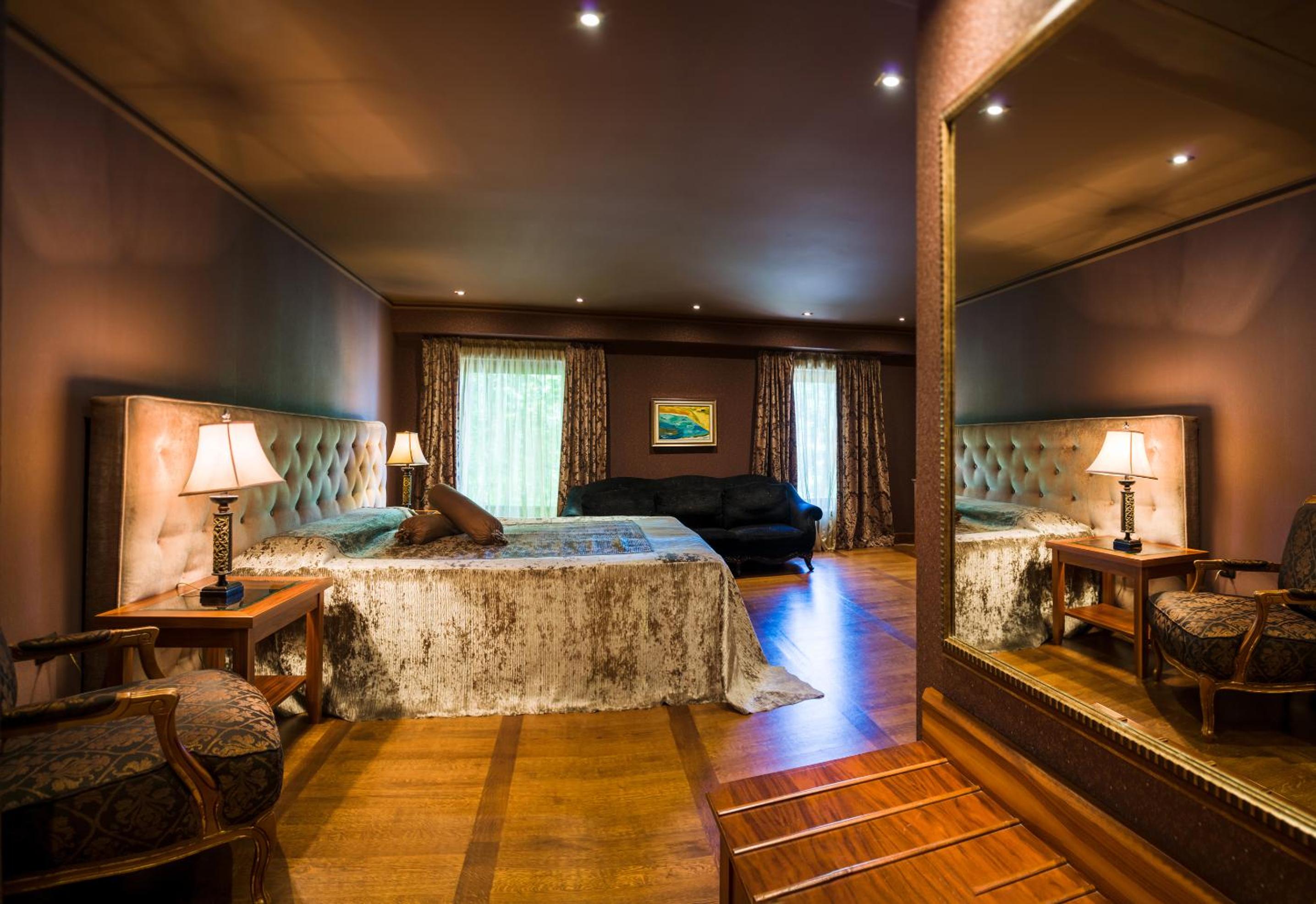 Deluxe Double or Twin Room with Free Parking photo 3