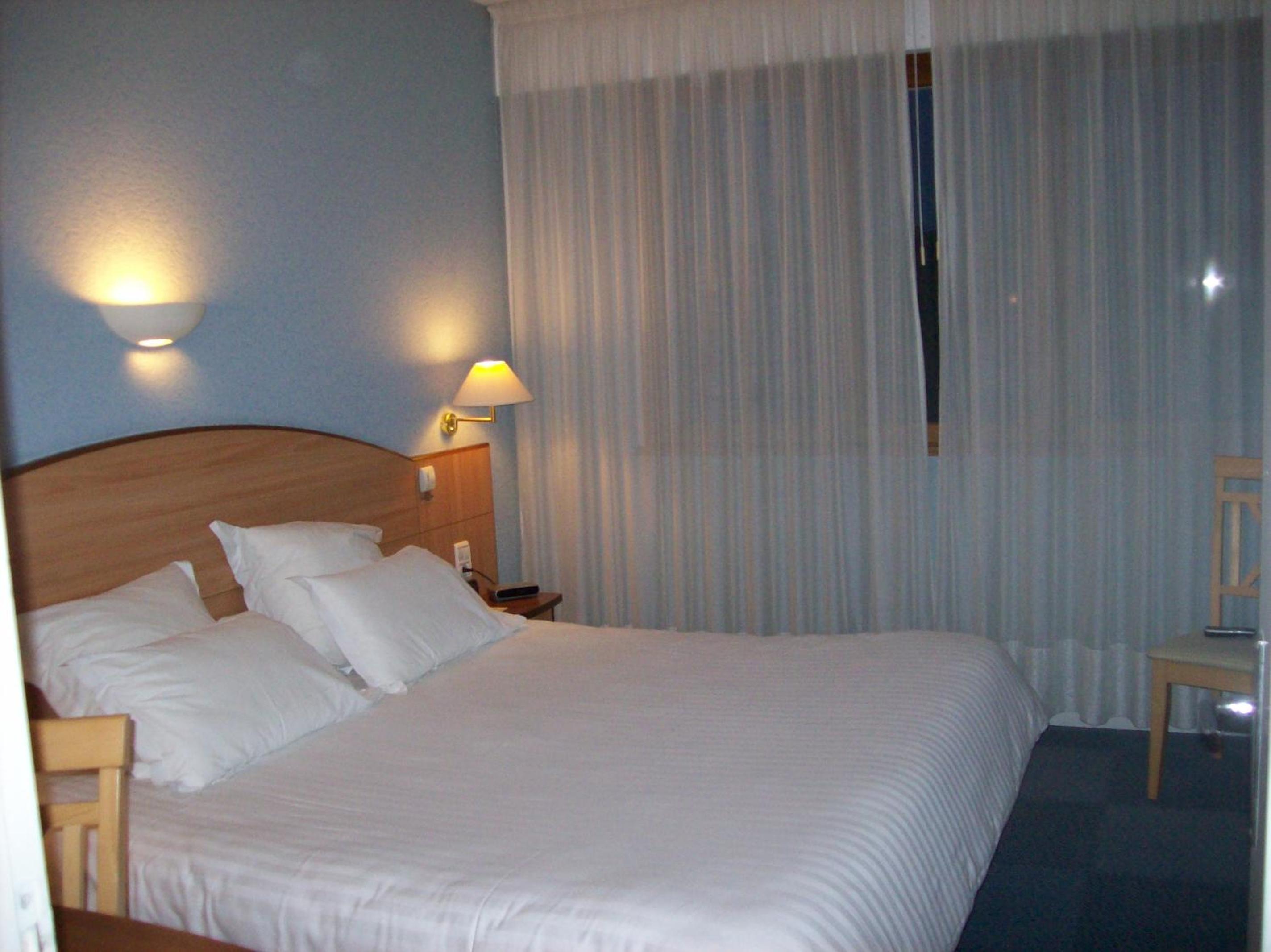 Classic Single Room