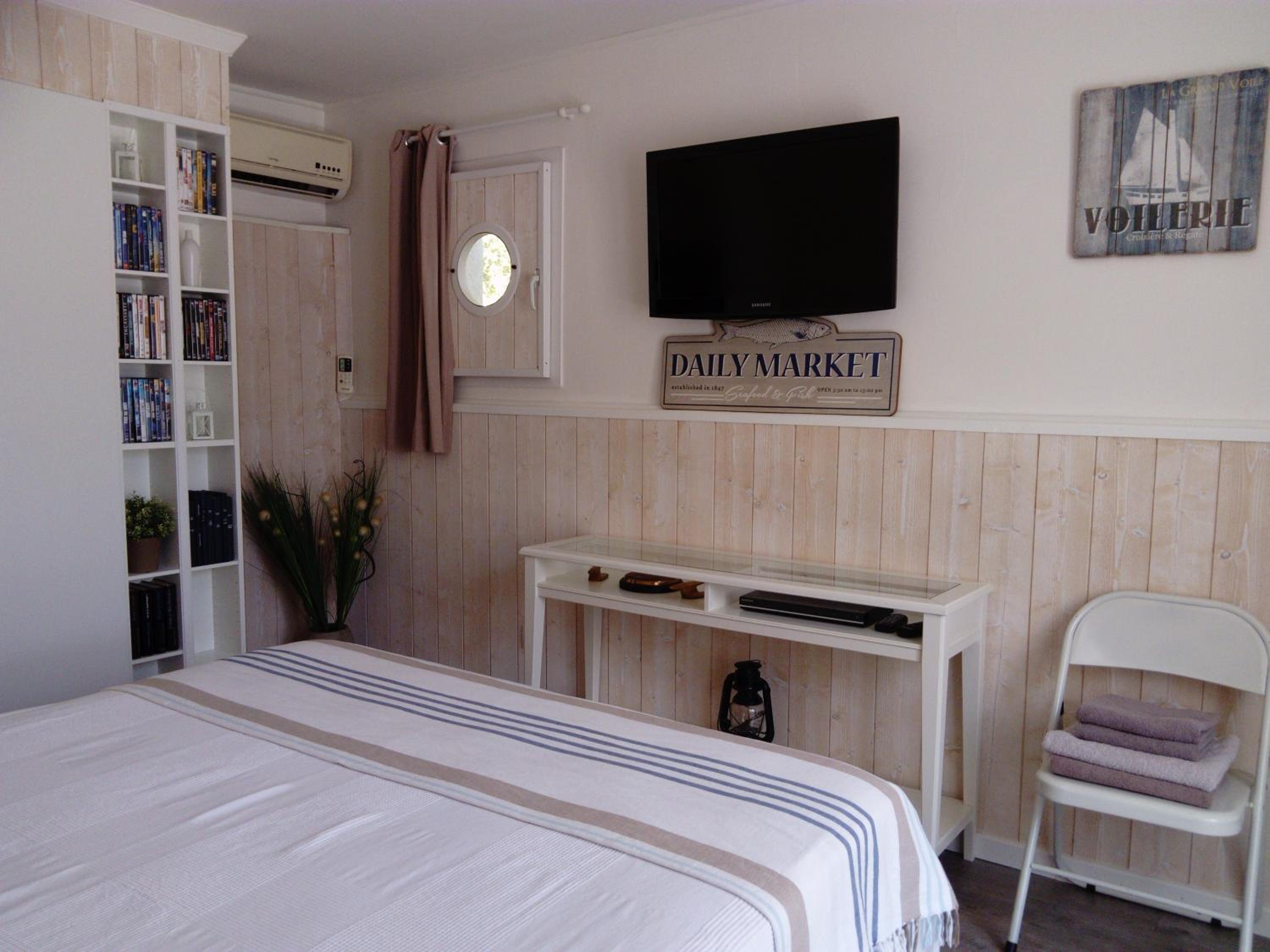 Standard Double Room photo 3
