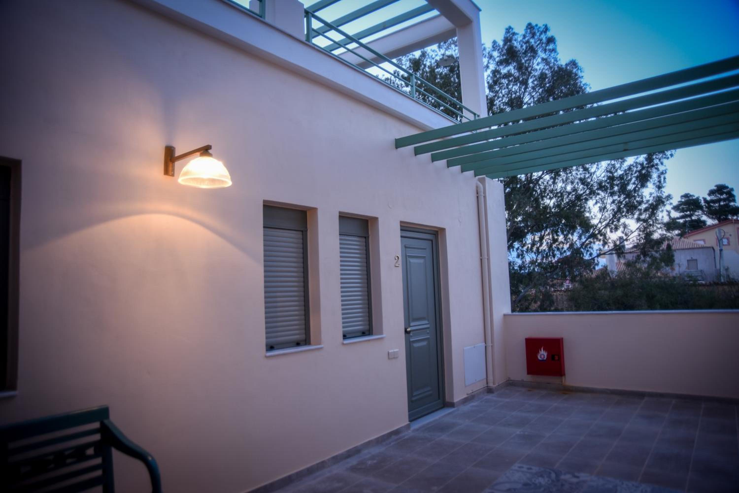 Deluxe Double Room with Sea View - Photo 4