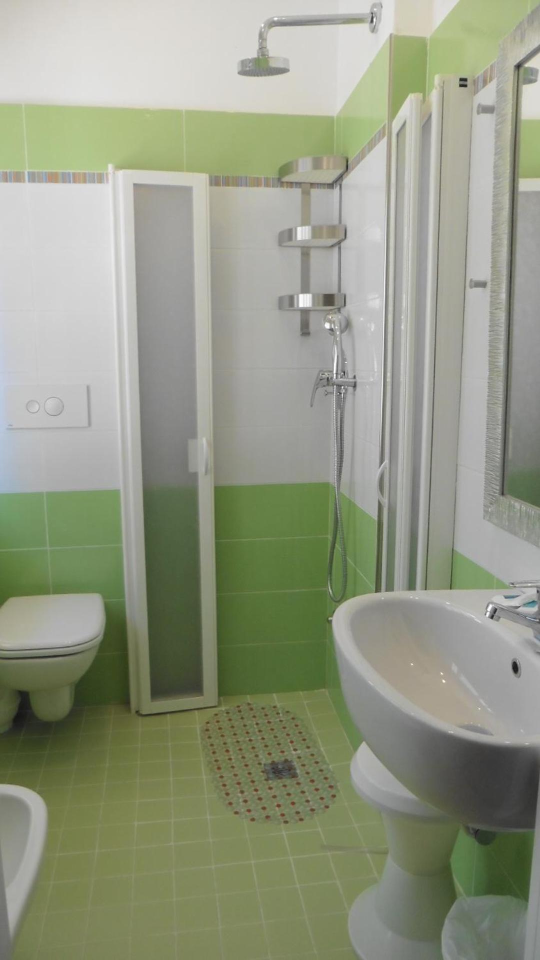 Comfort Quadruple Room - Photo 6