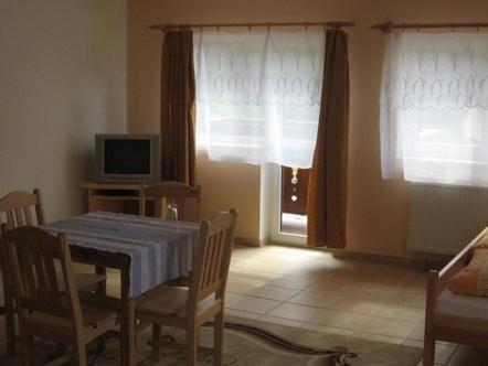 Quadruple Room - Photo 3