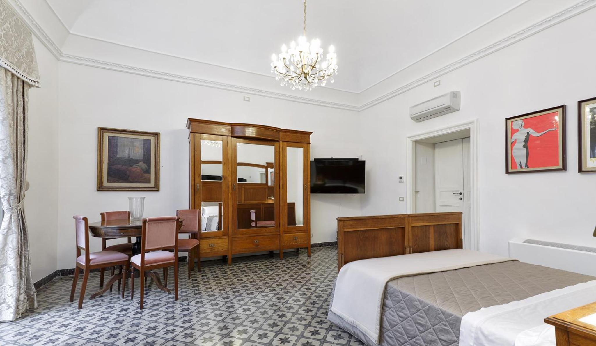 Suite with Balcony photo 2