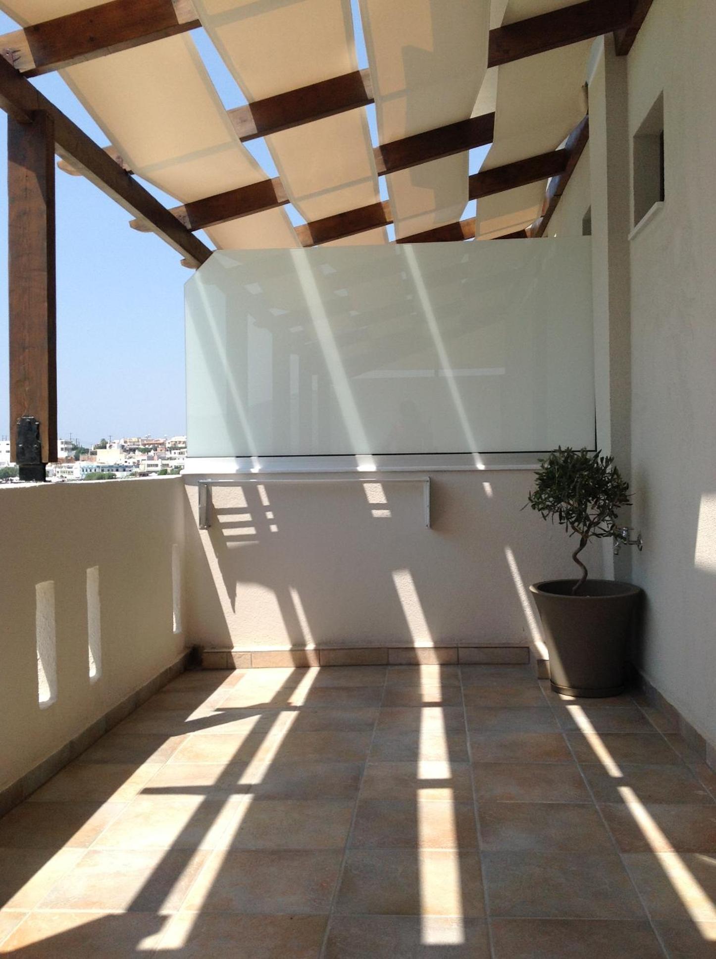 Studio (4 Adults)