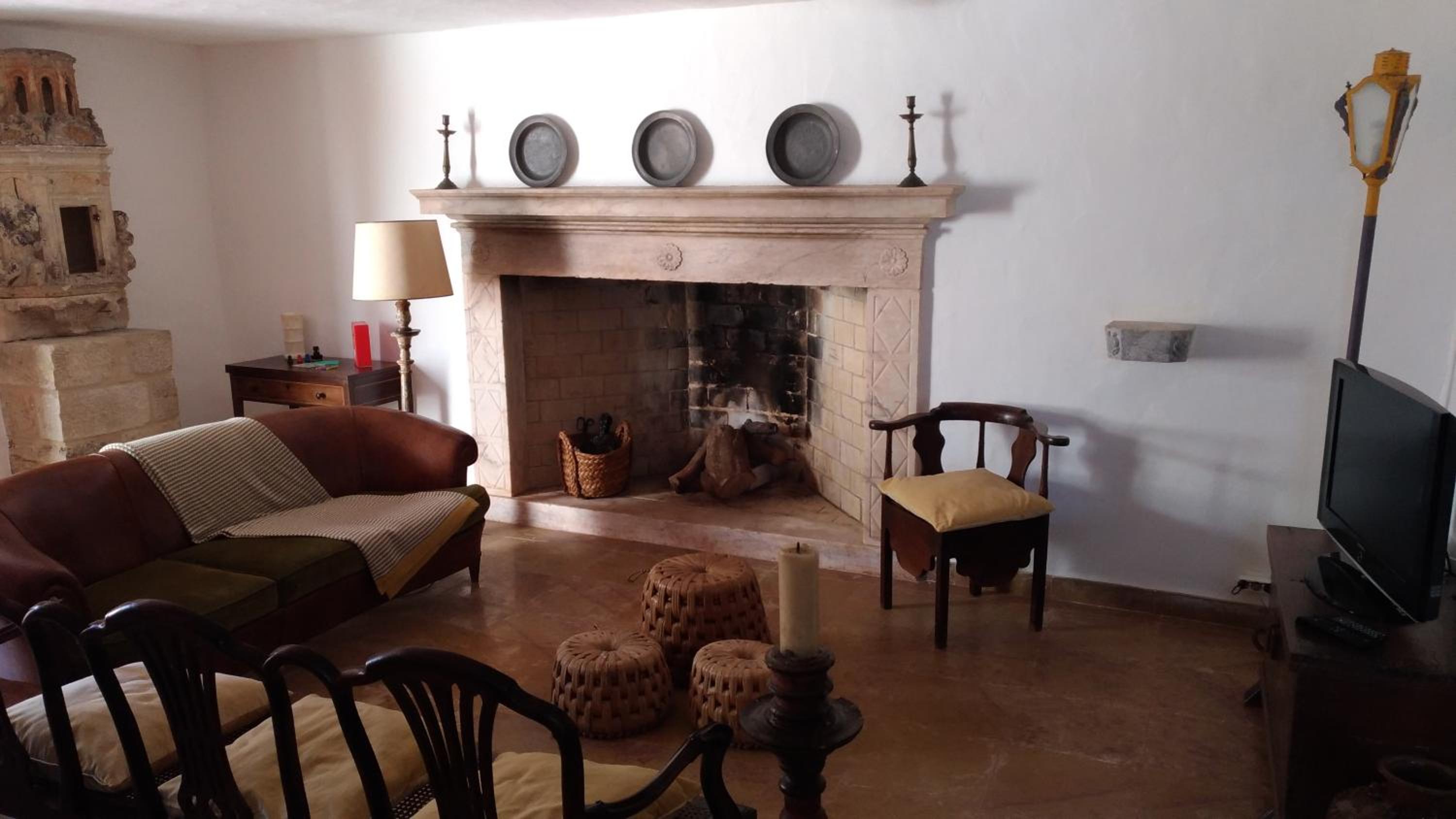 Three-Bedroom Villa - Photo 36