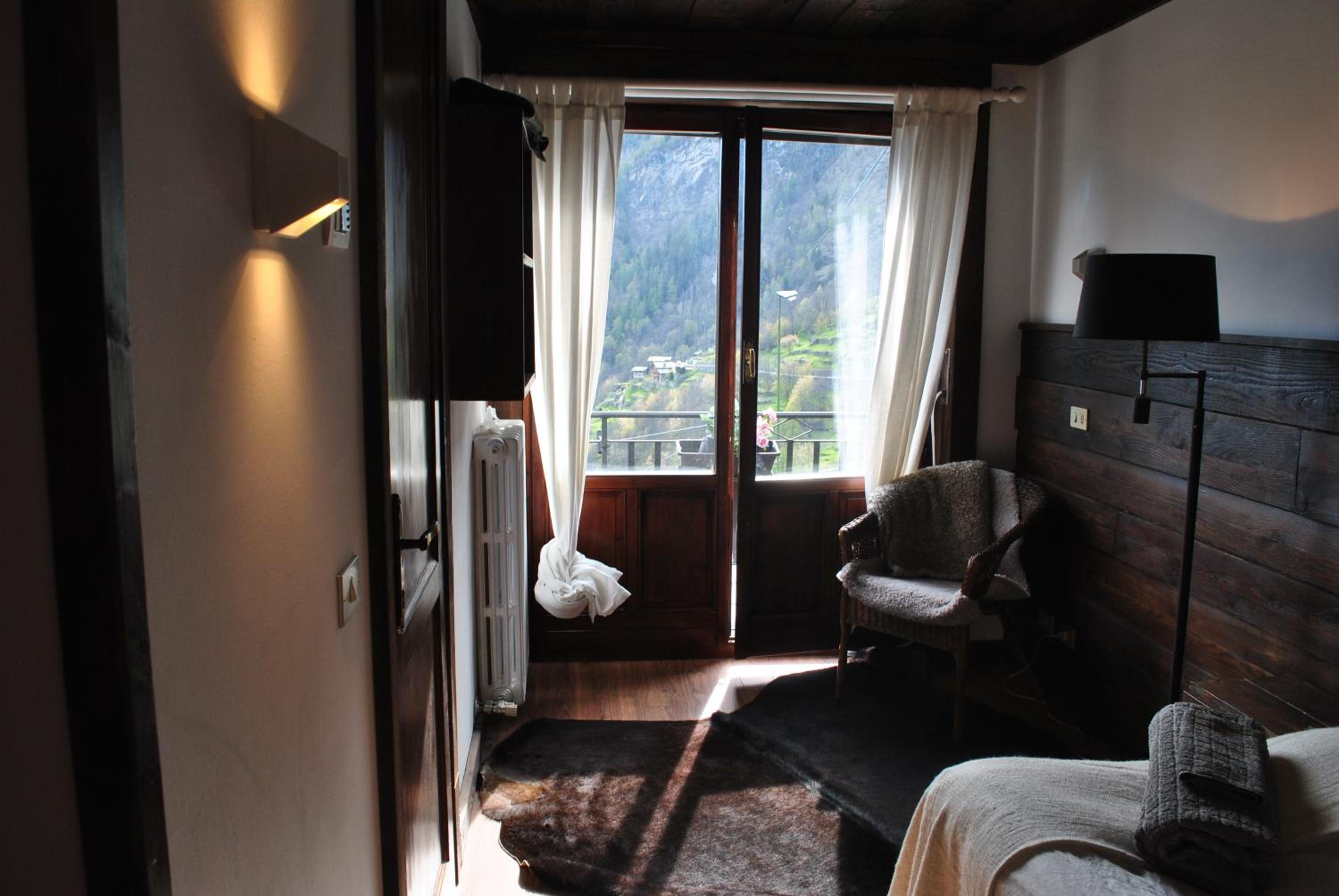 Large Single Room