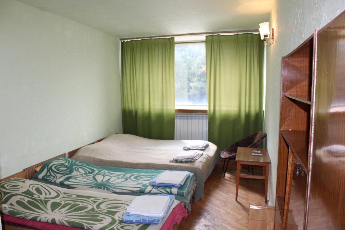 Single Bed in 4-Bed Dormitory Room photo 1