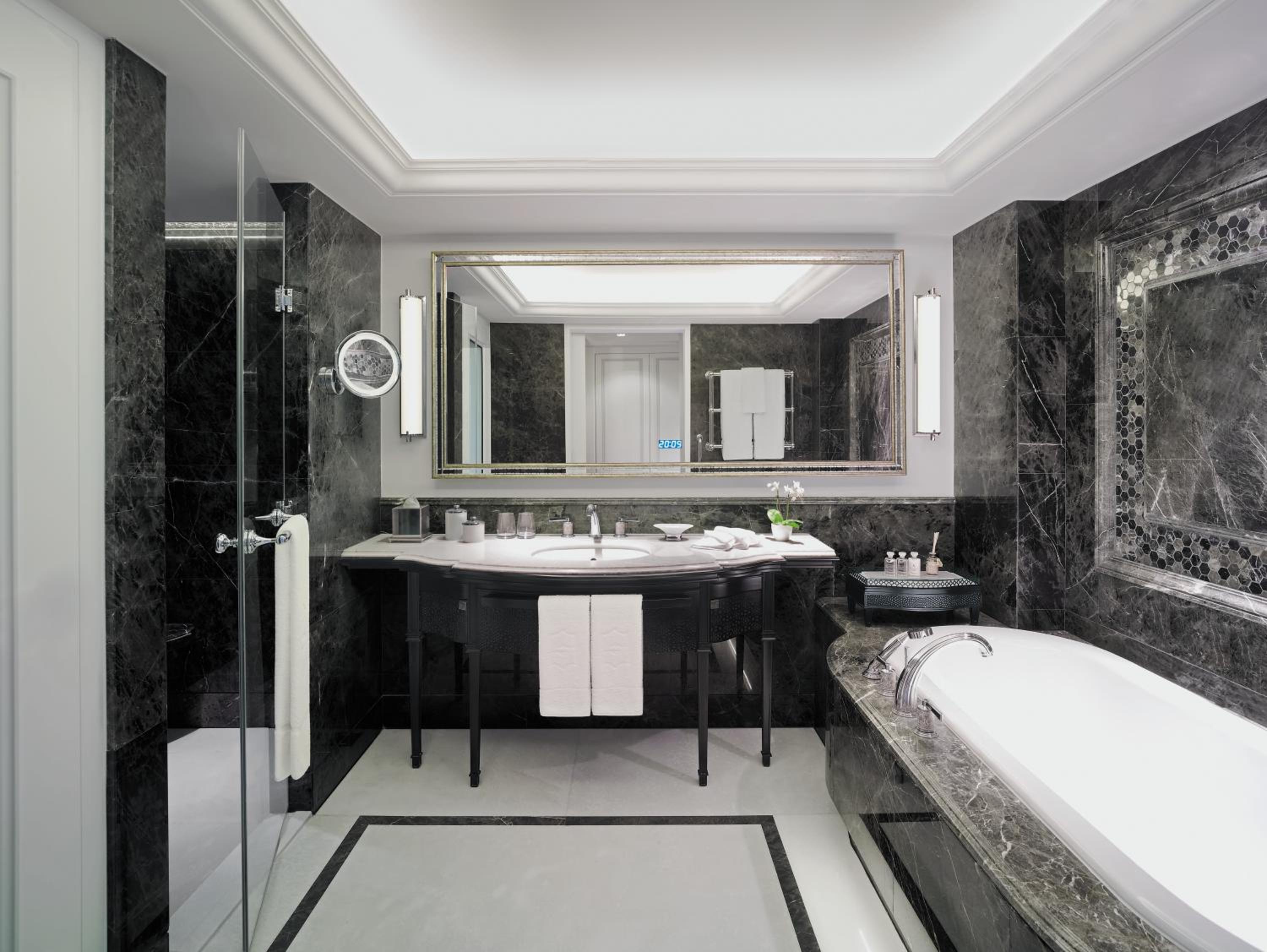 Horizon Exclusive Suite with Terrace (Non Smoking)