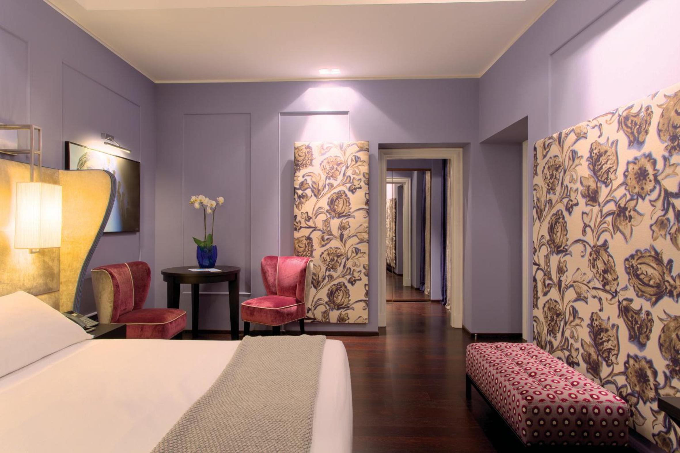 Executive Double or Twin Room thumbnail 6