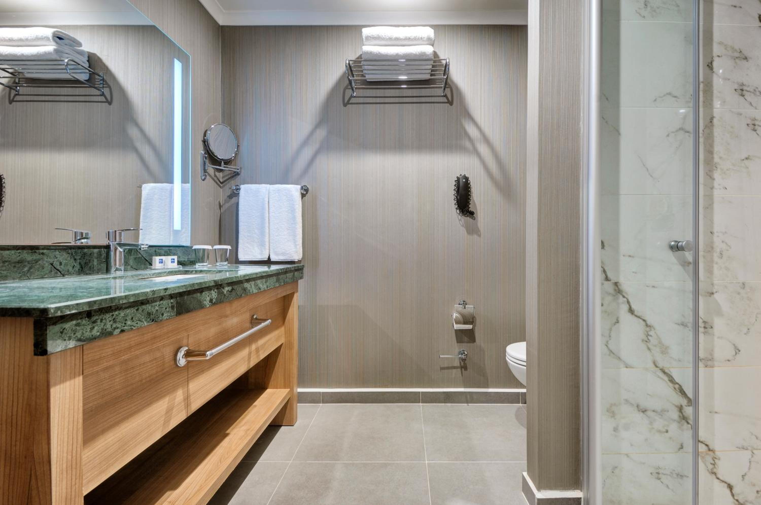 Double or Twin Room with Sea View - Photo 2