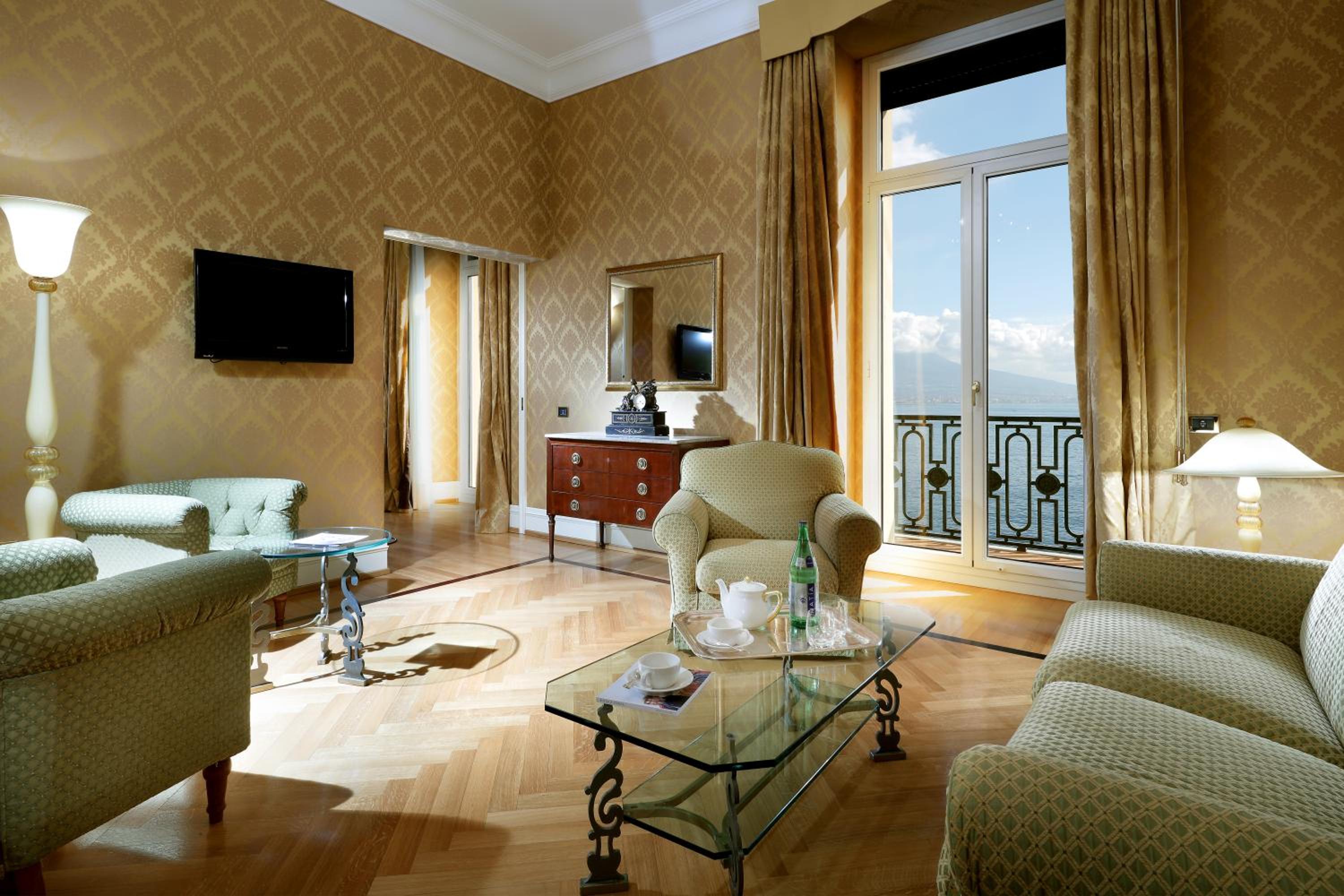 Large Suite with Sea View