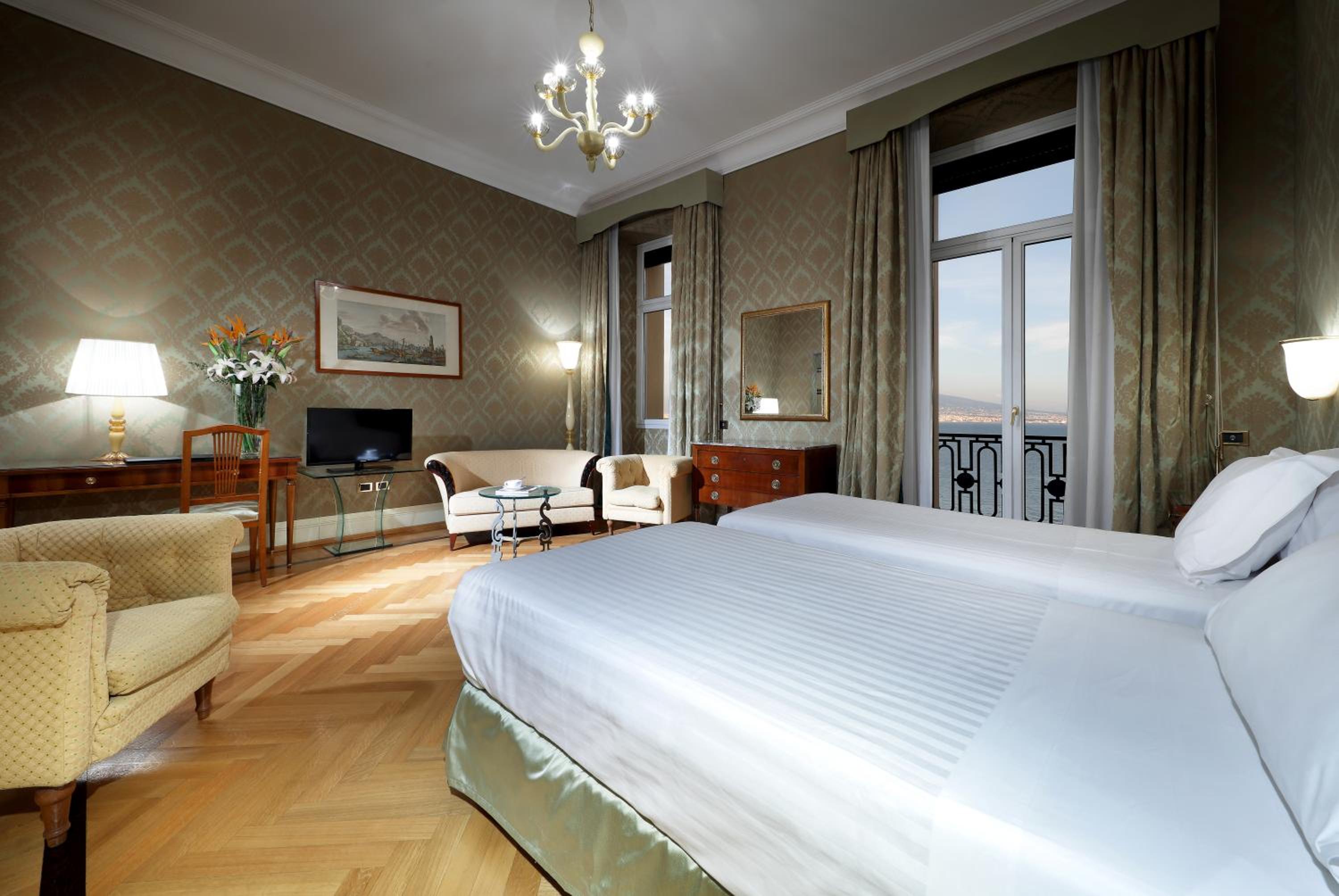 Junior Suite with Sea View - Photo 1