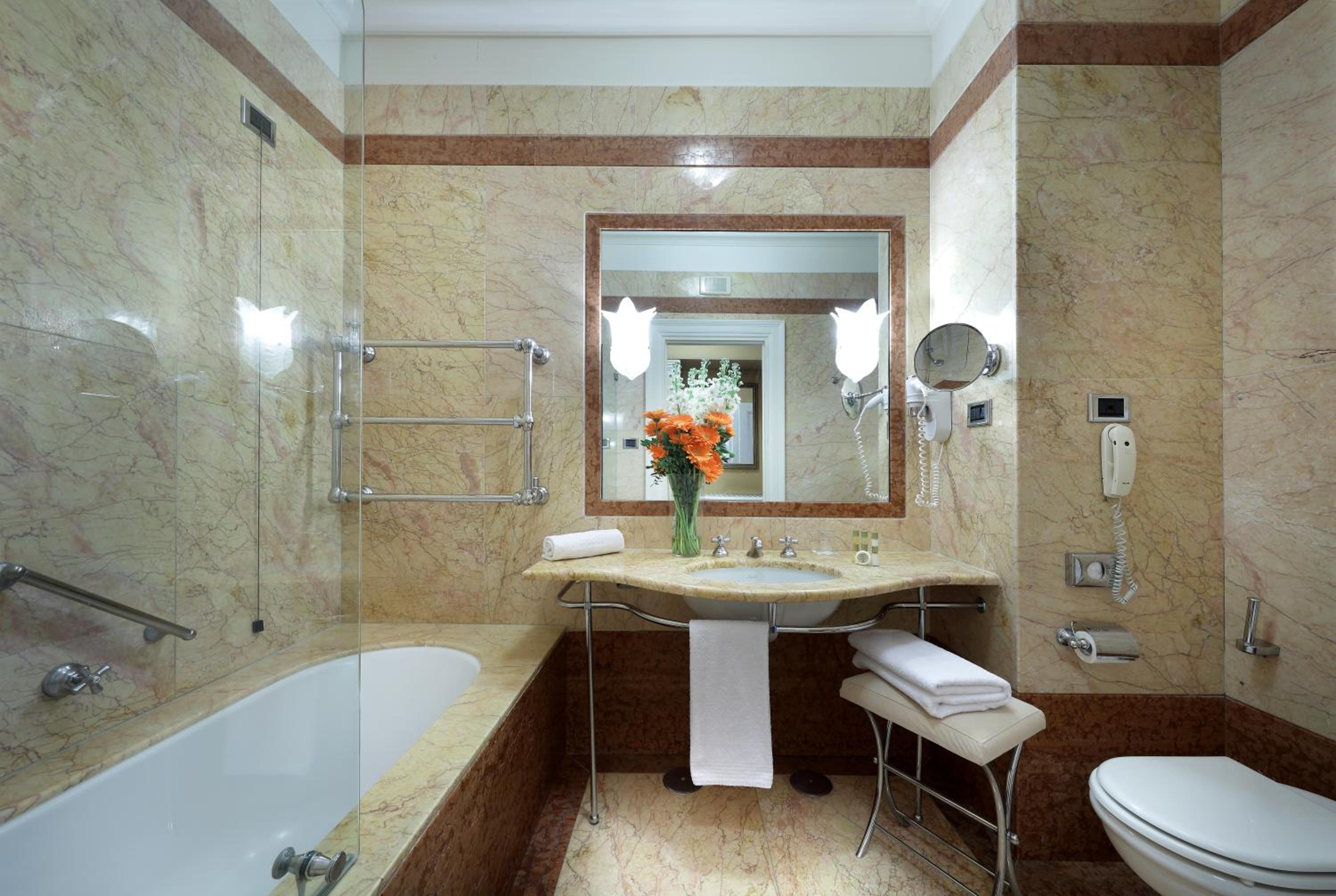Classic Double Room - Photo 3