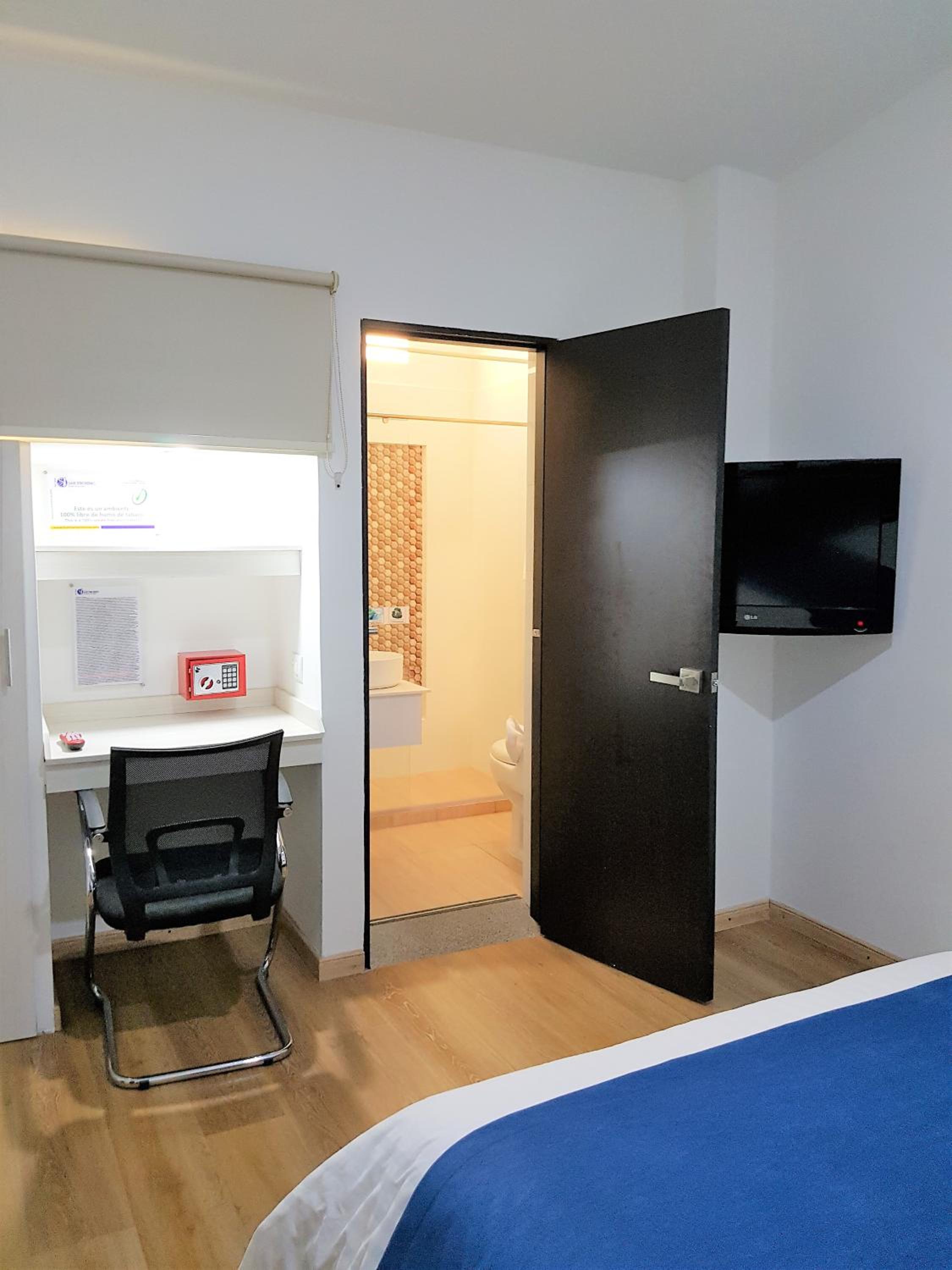Double Room with Air Conditioning