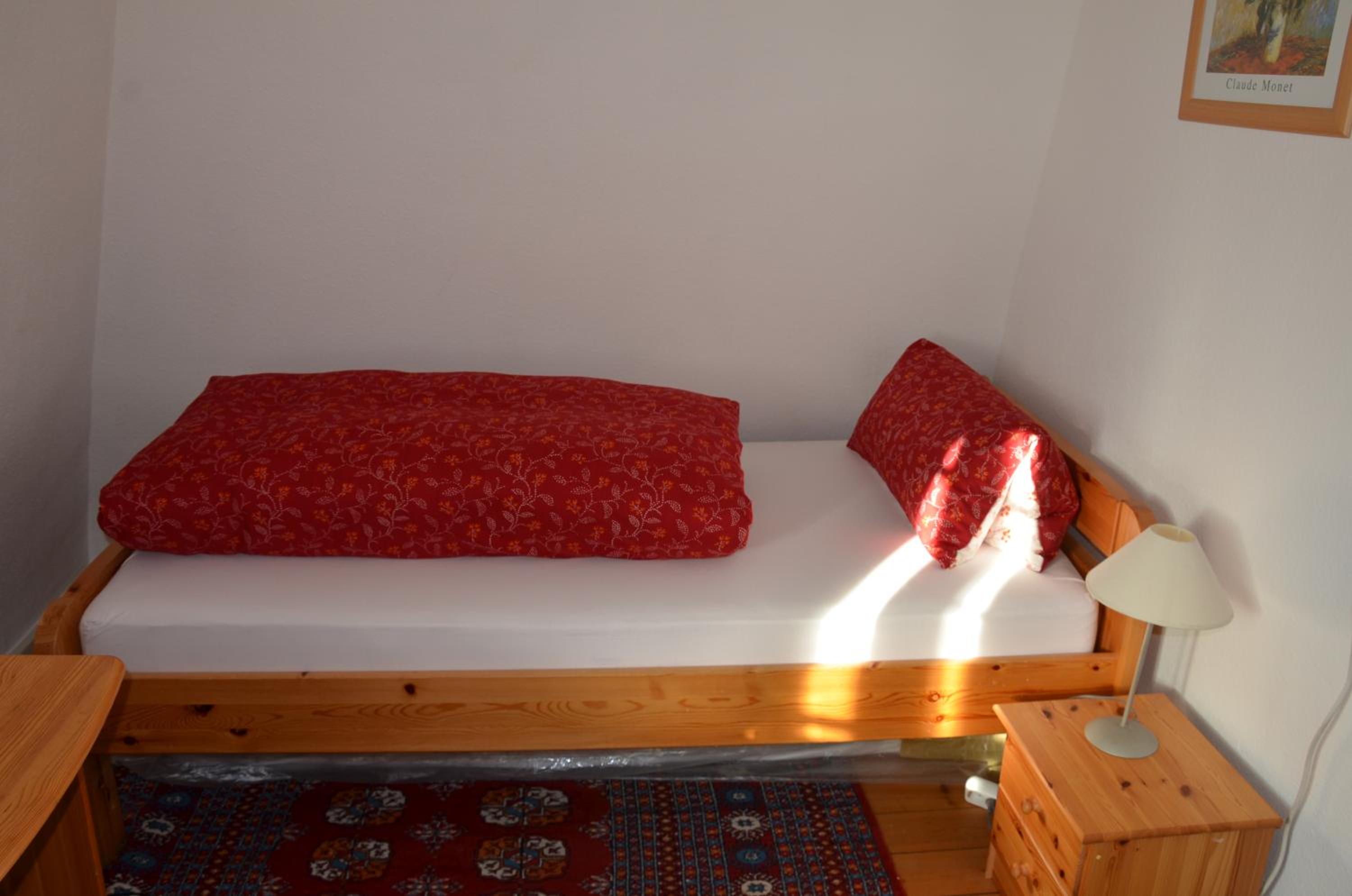 Apartment with Balcony - Photo 15