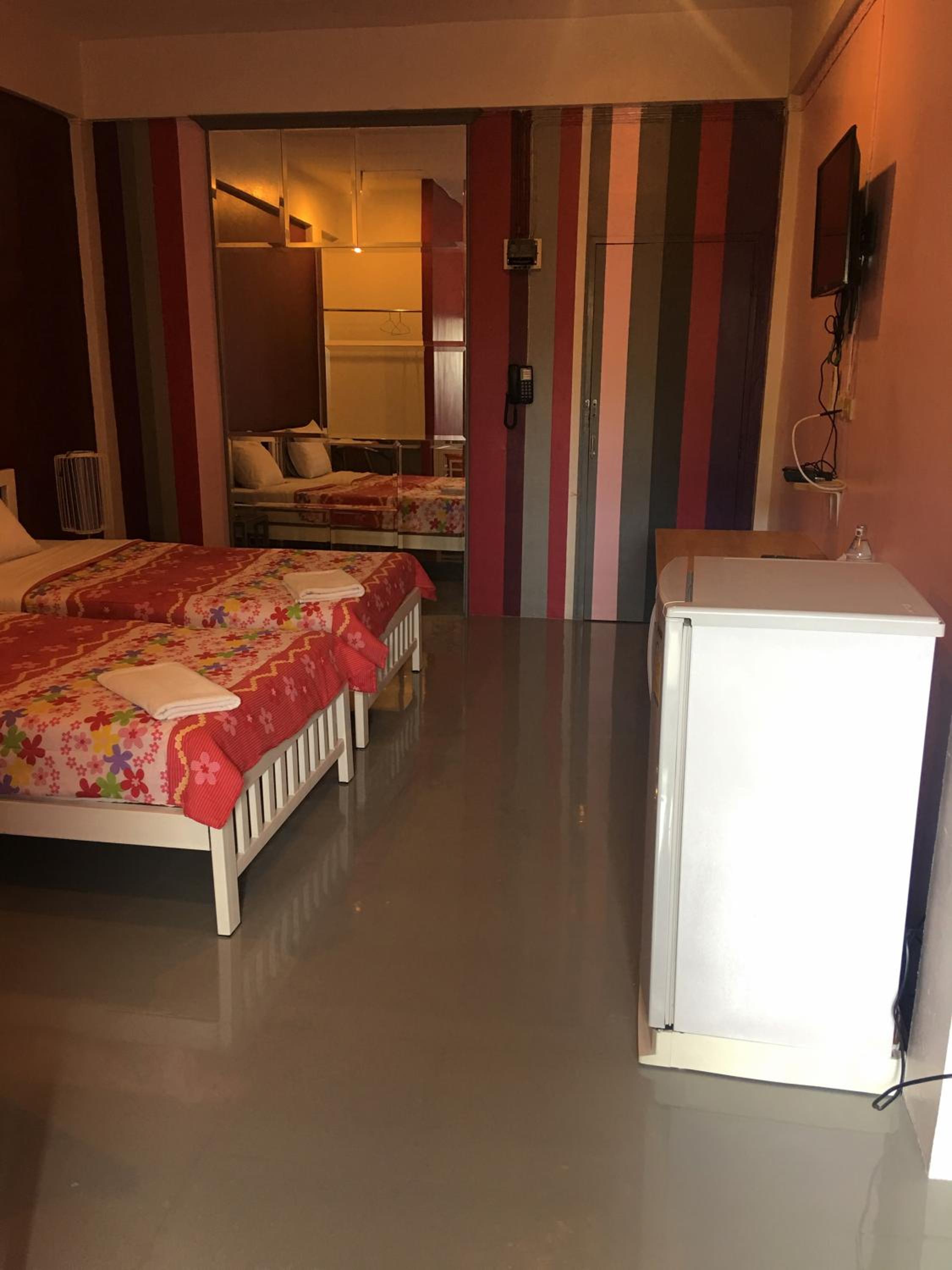 Deluxe Room - Photo 4