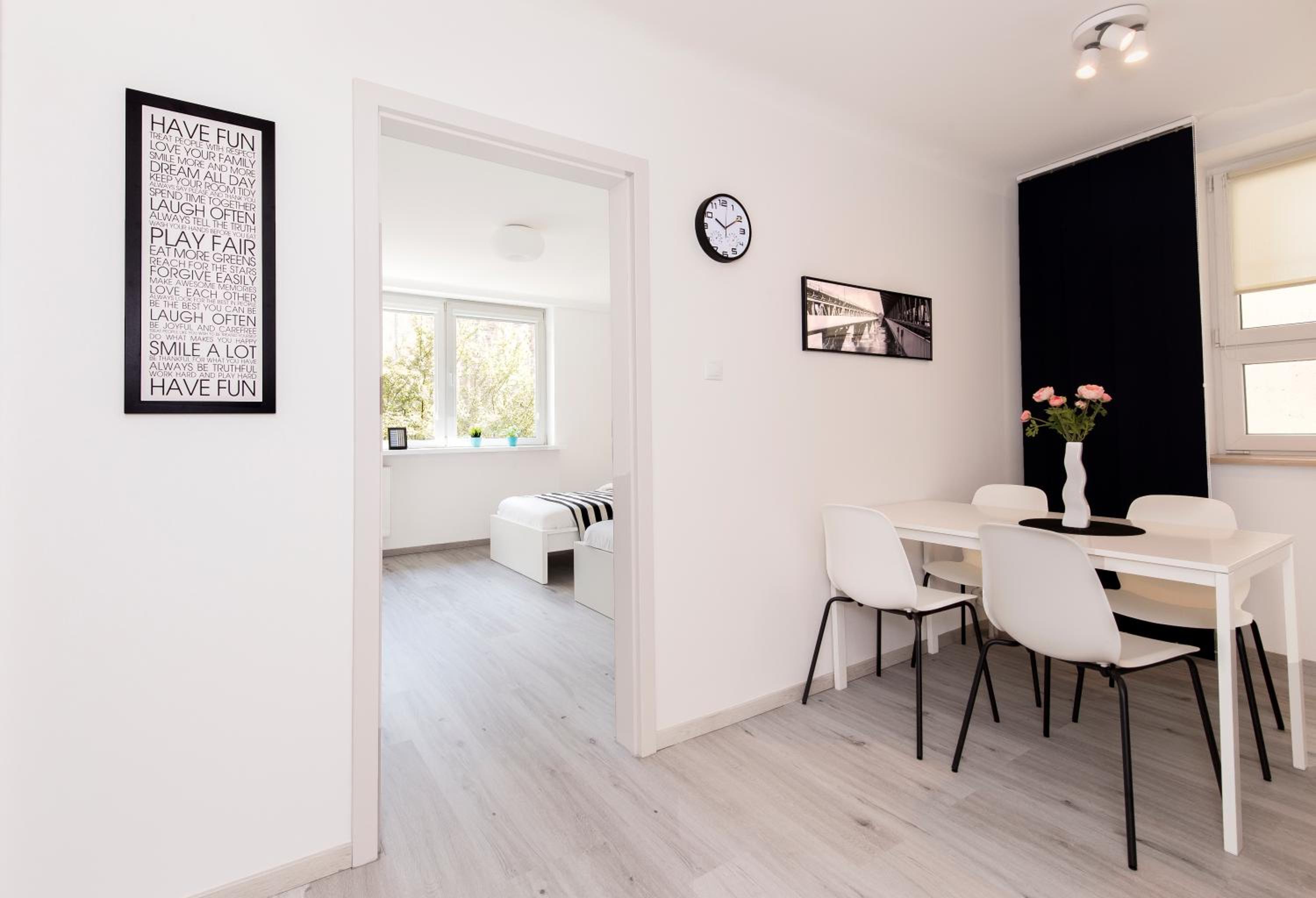 Luxury Two-Bedroom Apartment - Photo 5