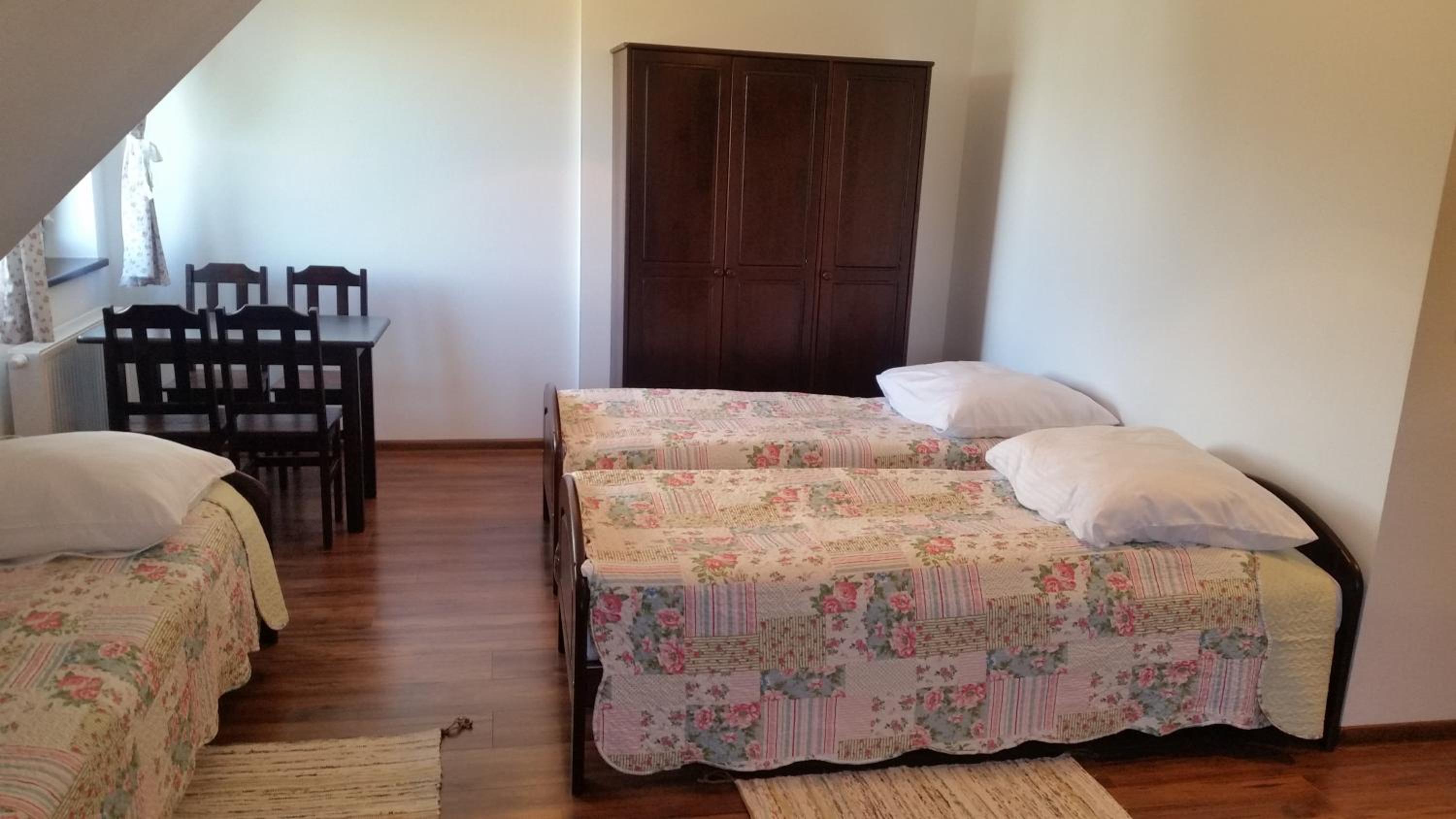 Quadruple Room with Private Bathroom - Photo 1