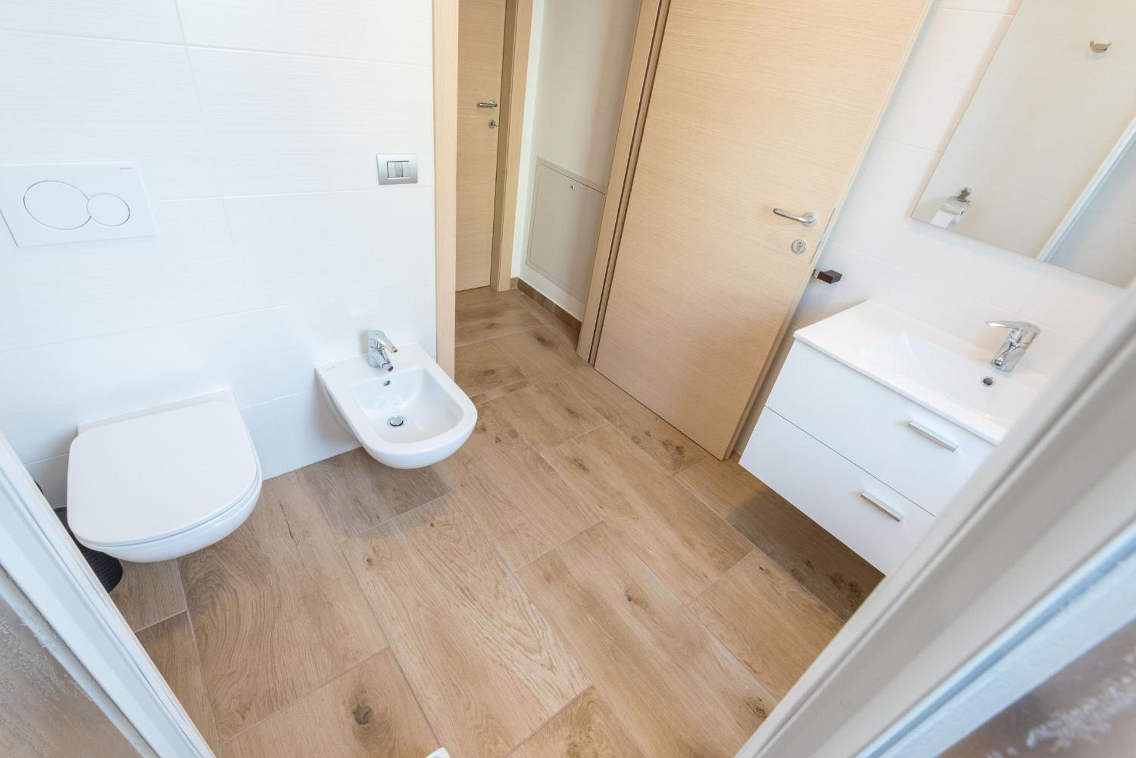 Two-Bedroom House - Photo 46