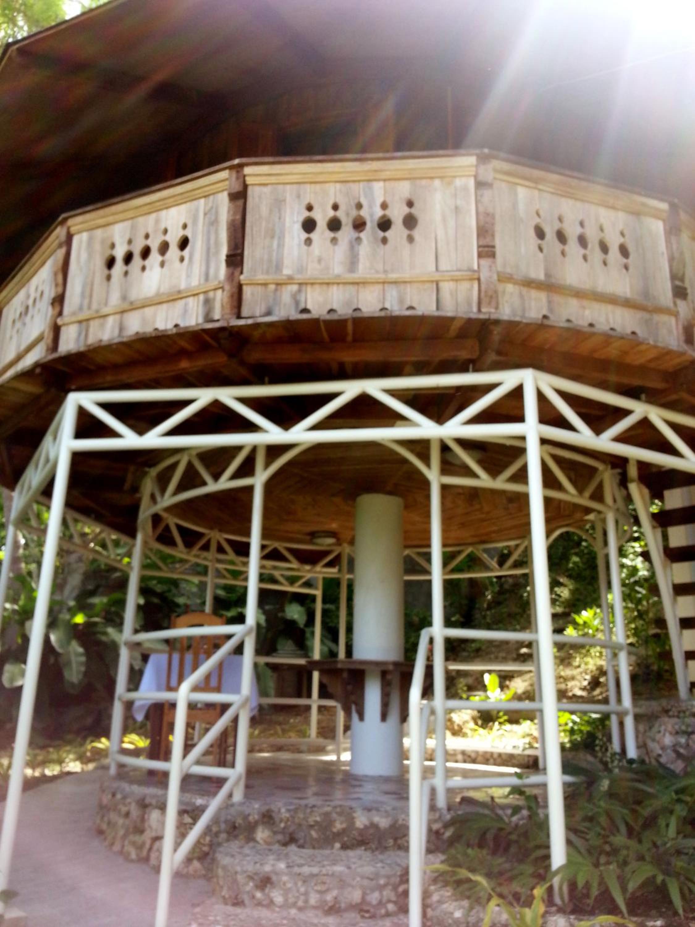 Hillside Round Huts - Photo 4