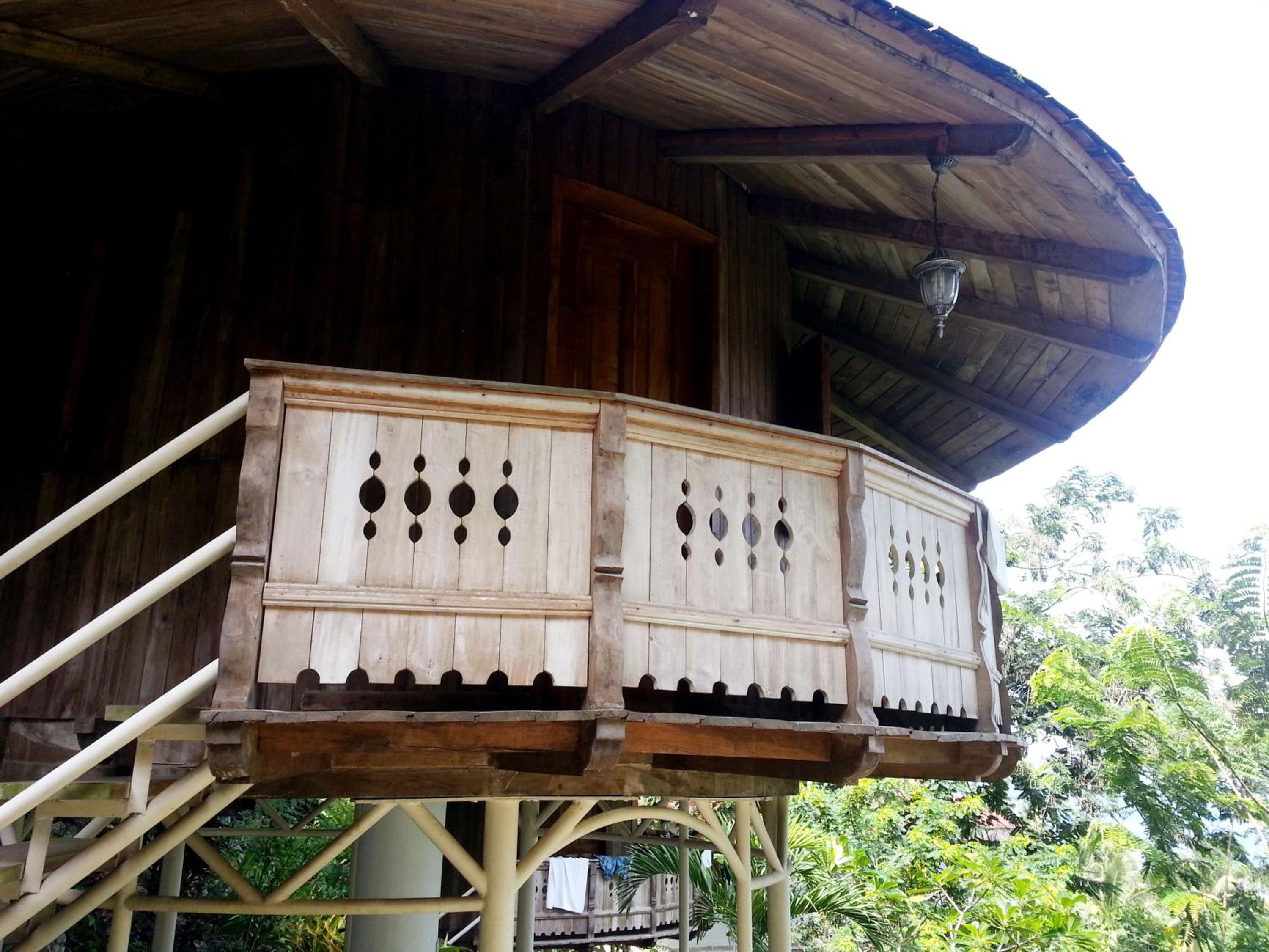 Hillside Round Huts - Photo 6
