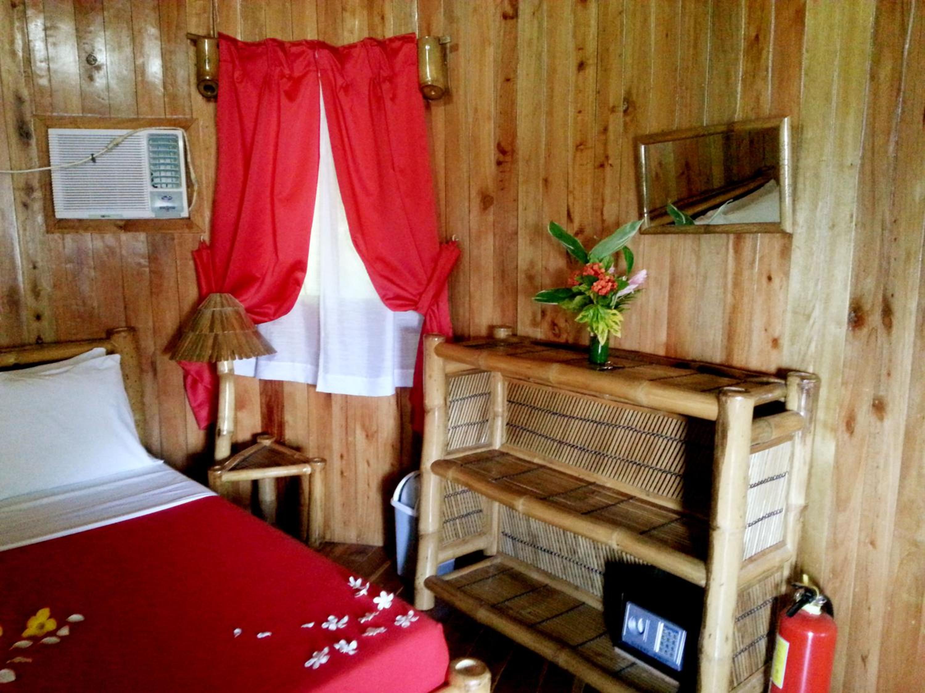 Hillside Round Huts - Photo 12