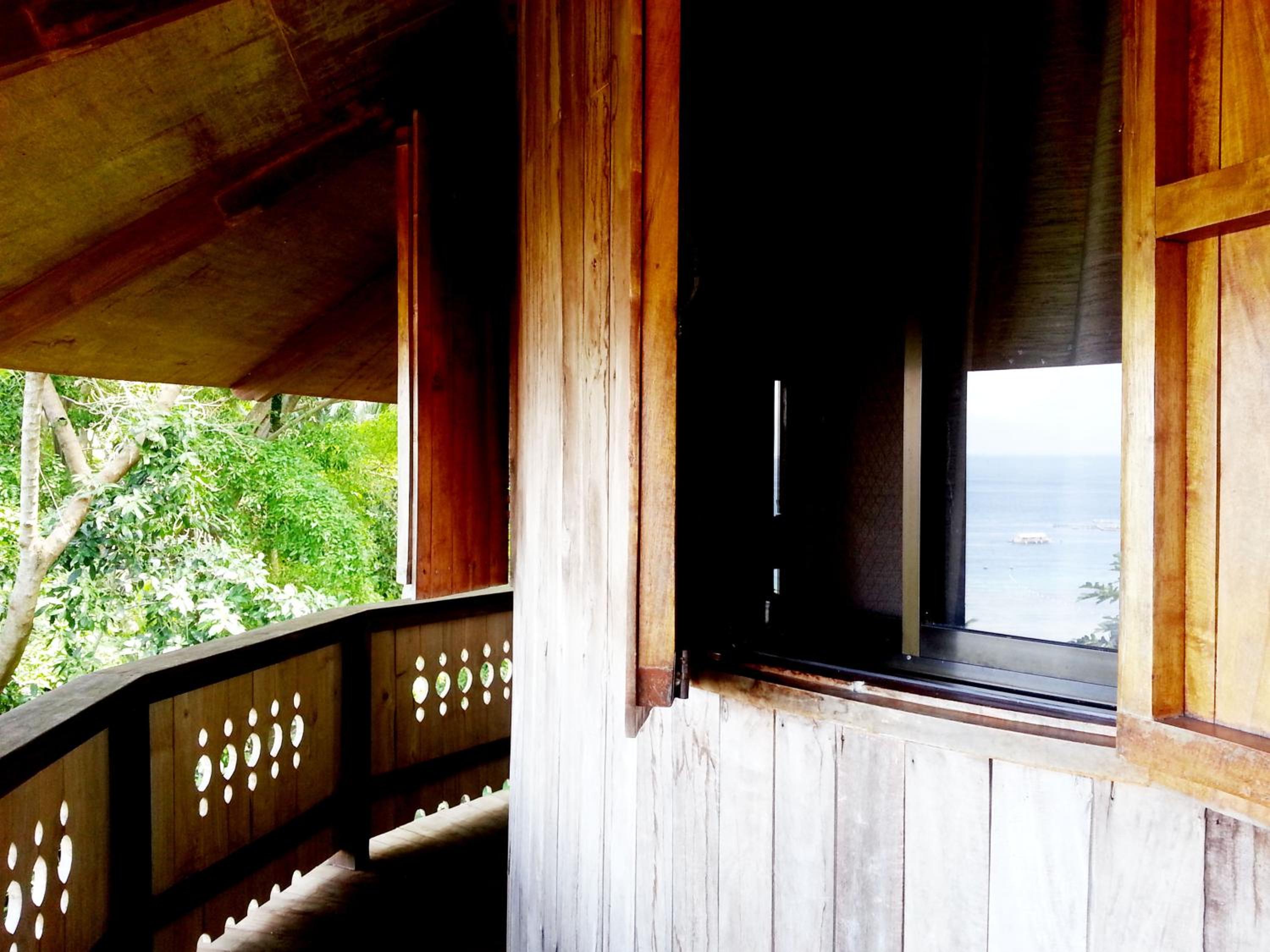 Hillside Round Huts - Photo 7