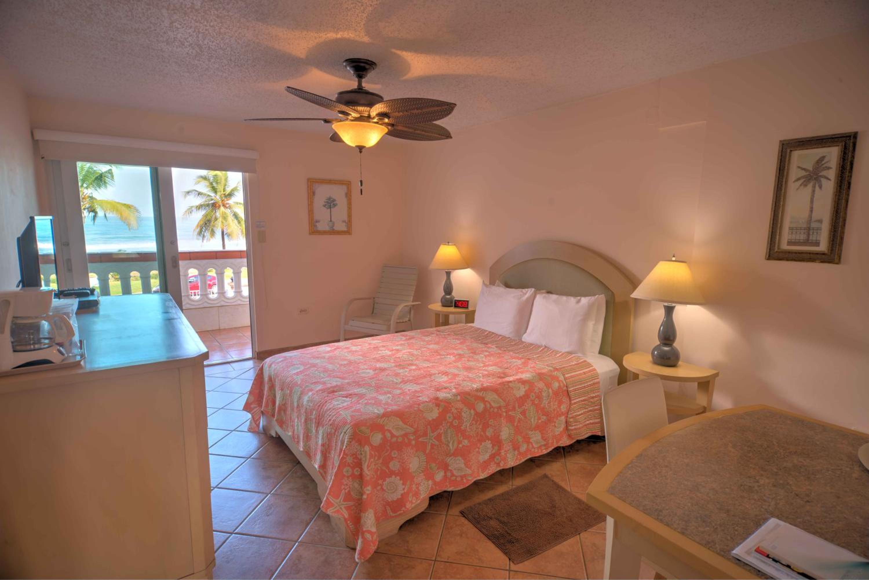Queen Room with Sea View