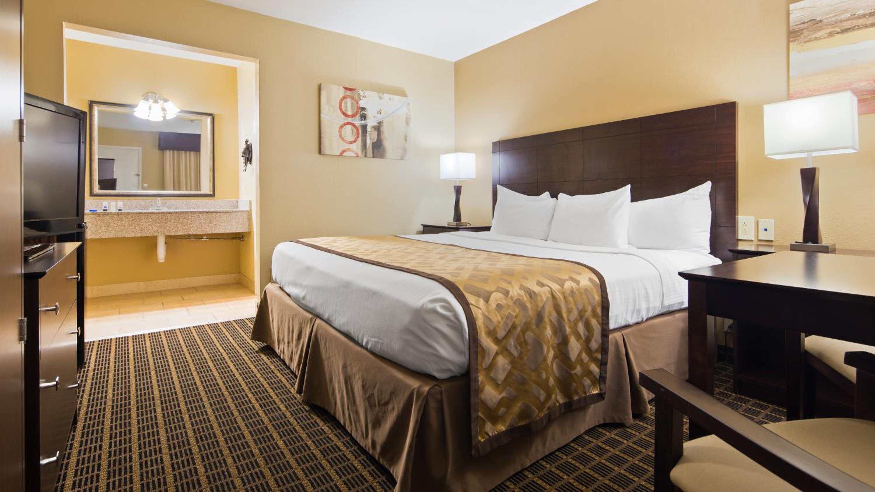 Deluxe King Room - Non Smoking - Photo 4