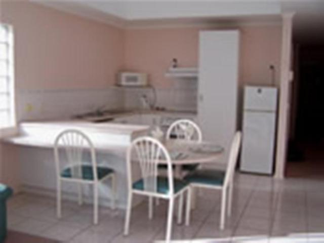 Two-Bedroom Apartment photo 2