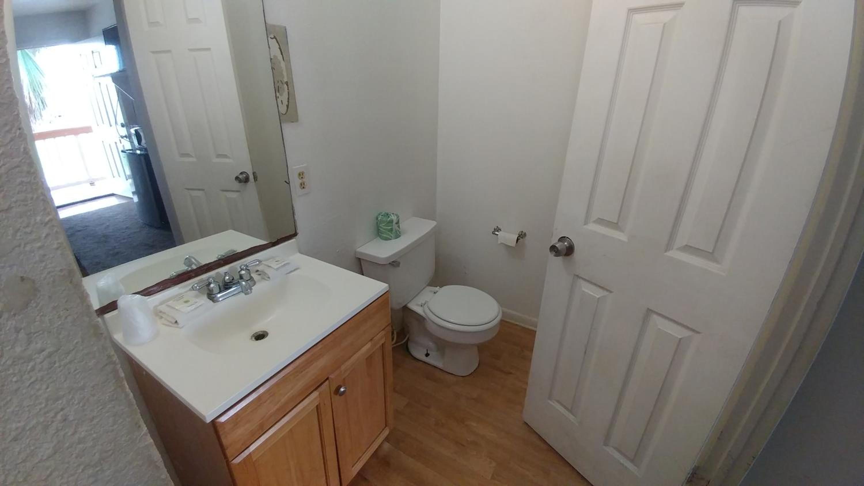 Standard Double Room - Photo 6