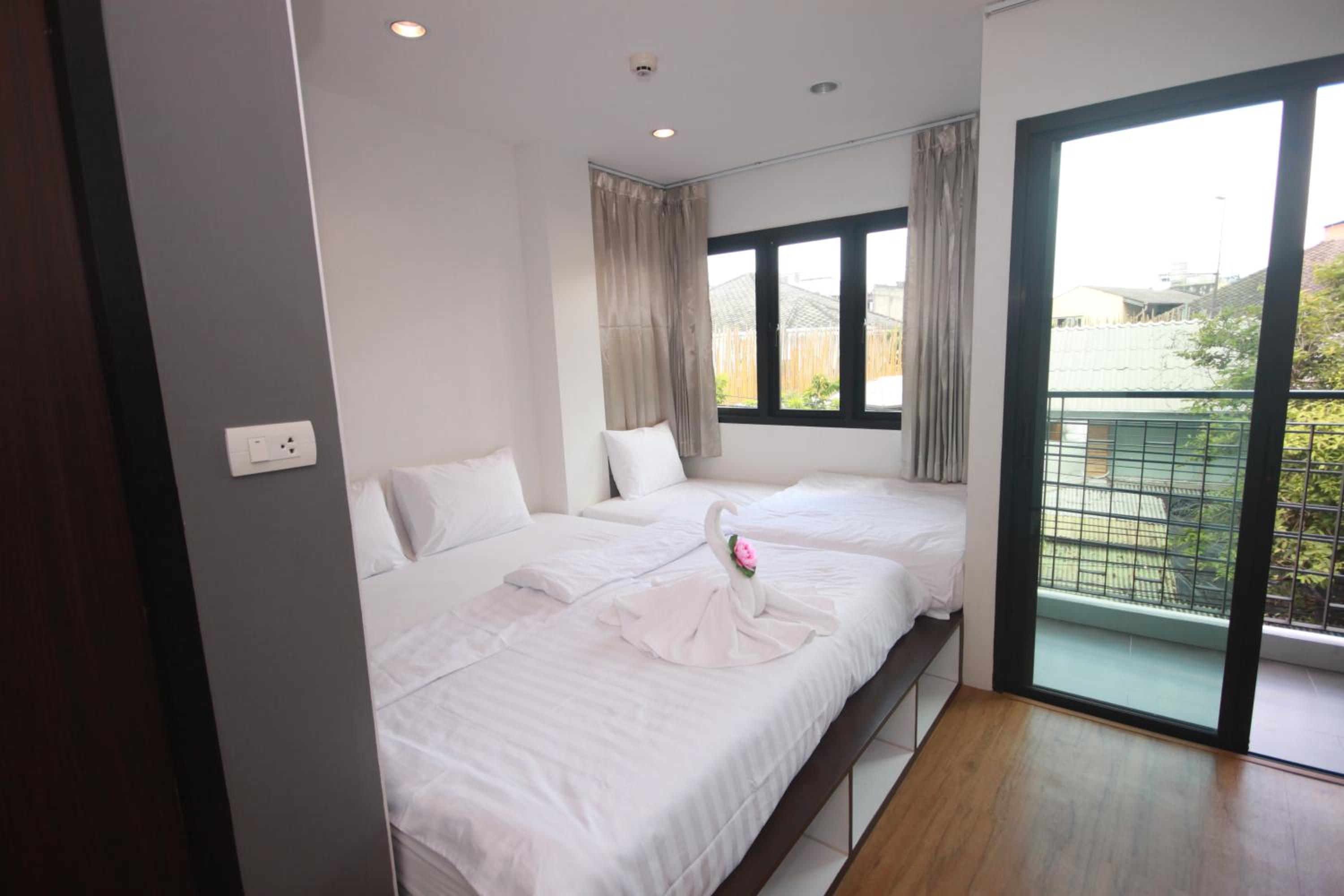 Triple Room with Private Bathroom photo 2