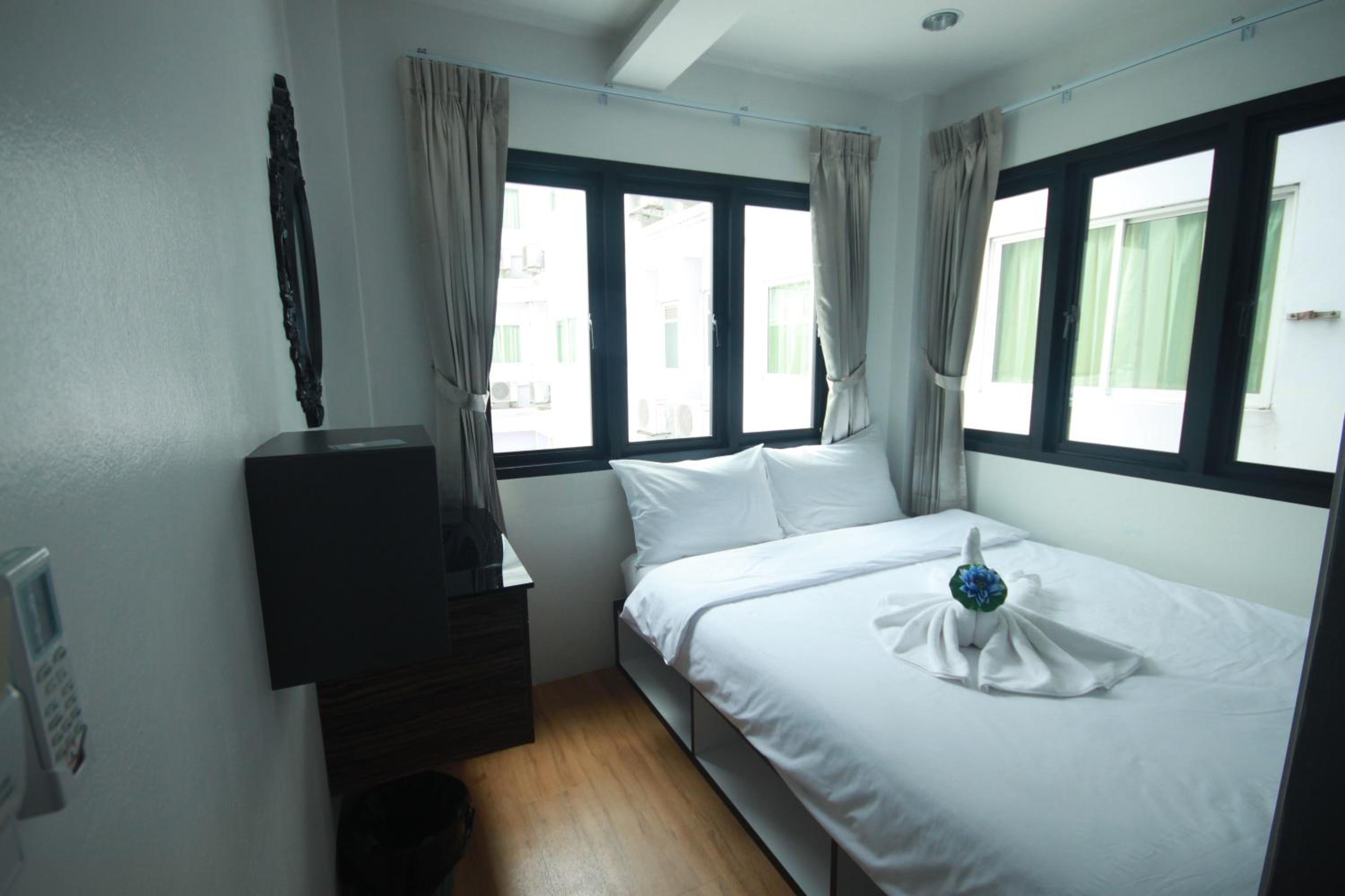 Single Room photo 2