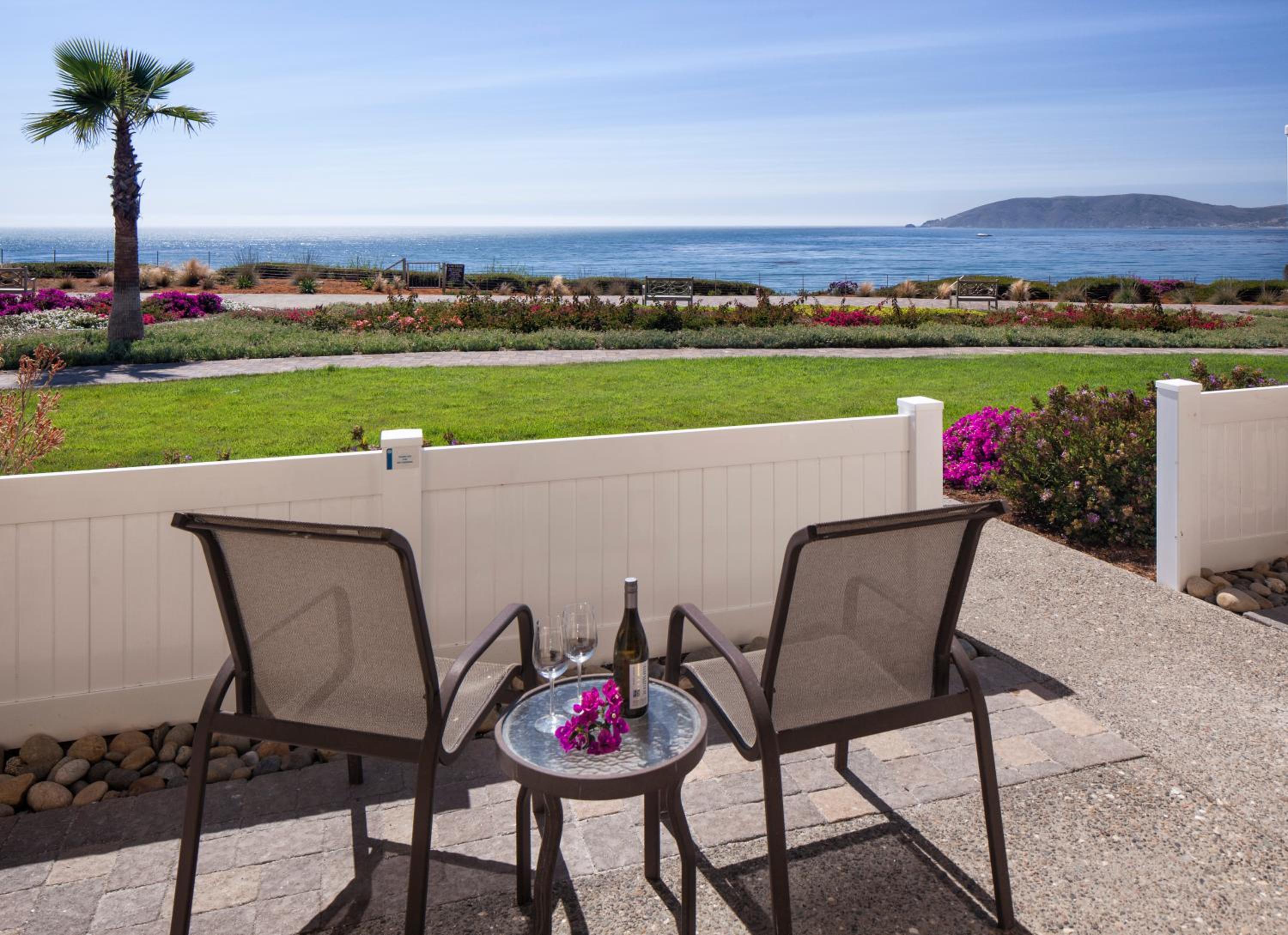 King Room with Ocean View & Fireplace - Photo 4