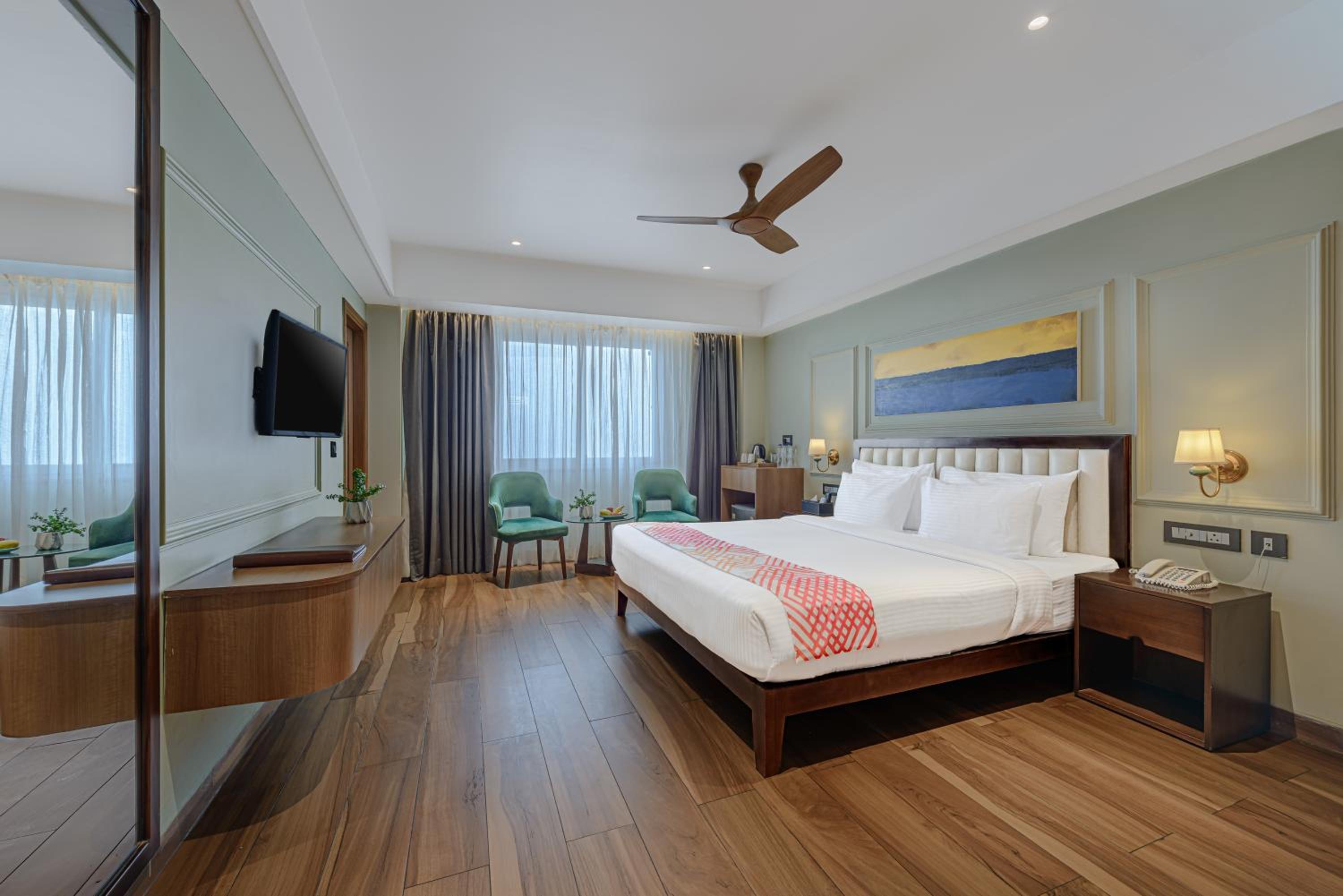 Deluxe Queen Room