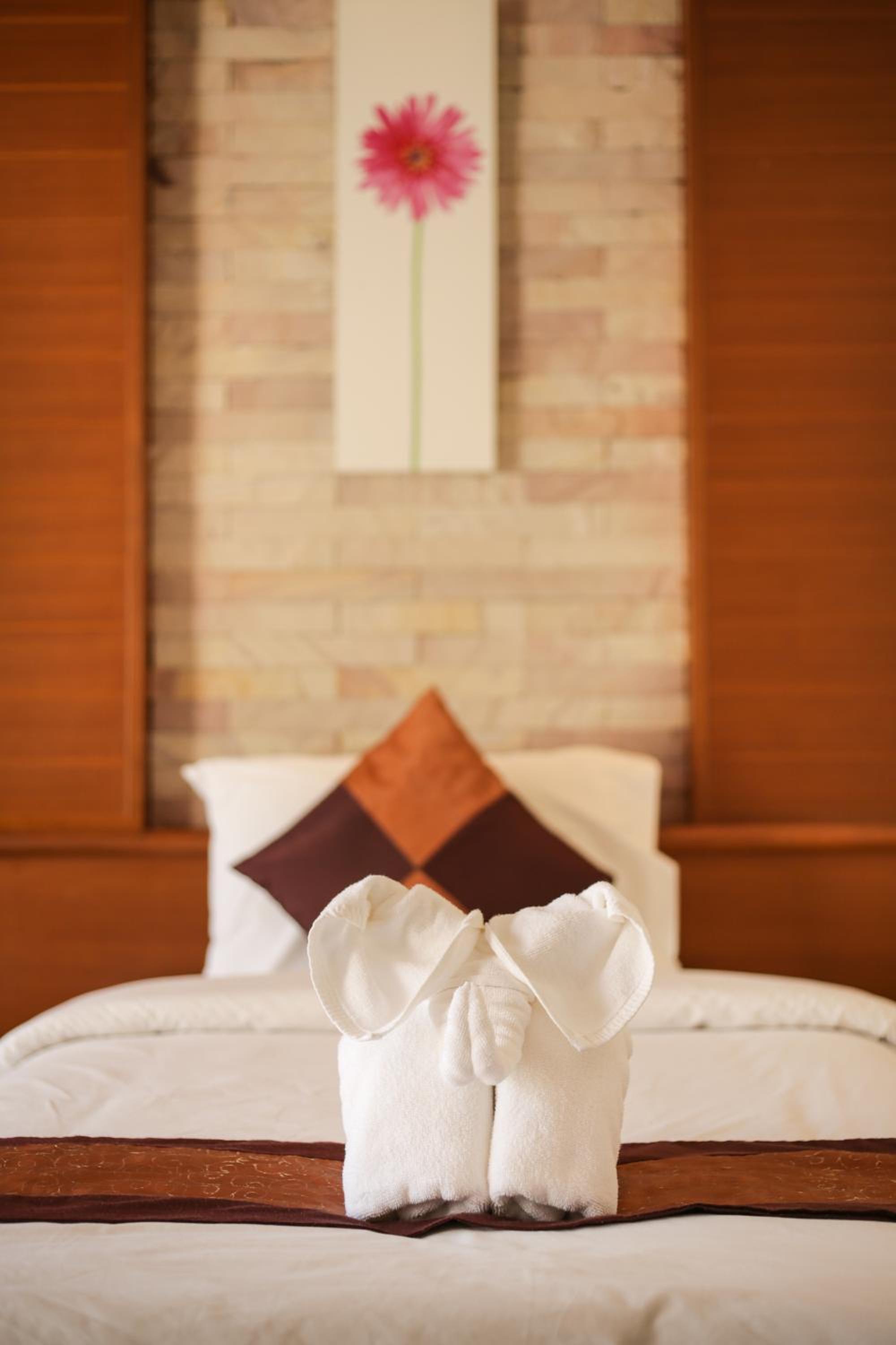 Deluxe Double Room with Balcony photo 2