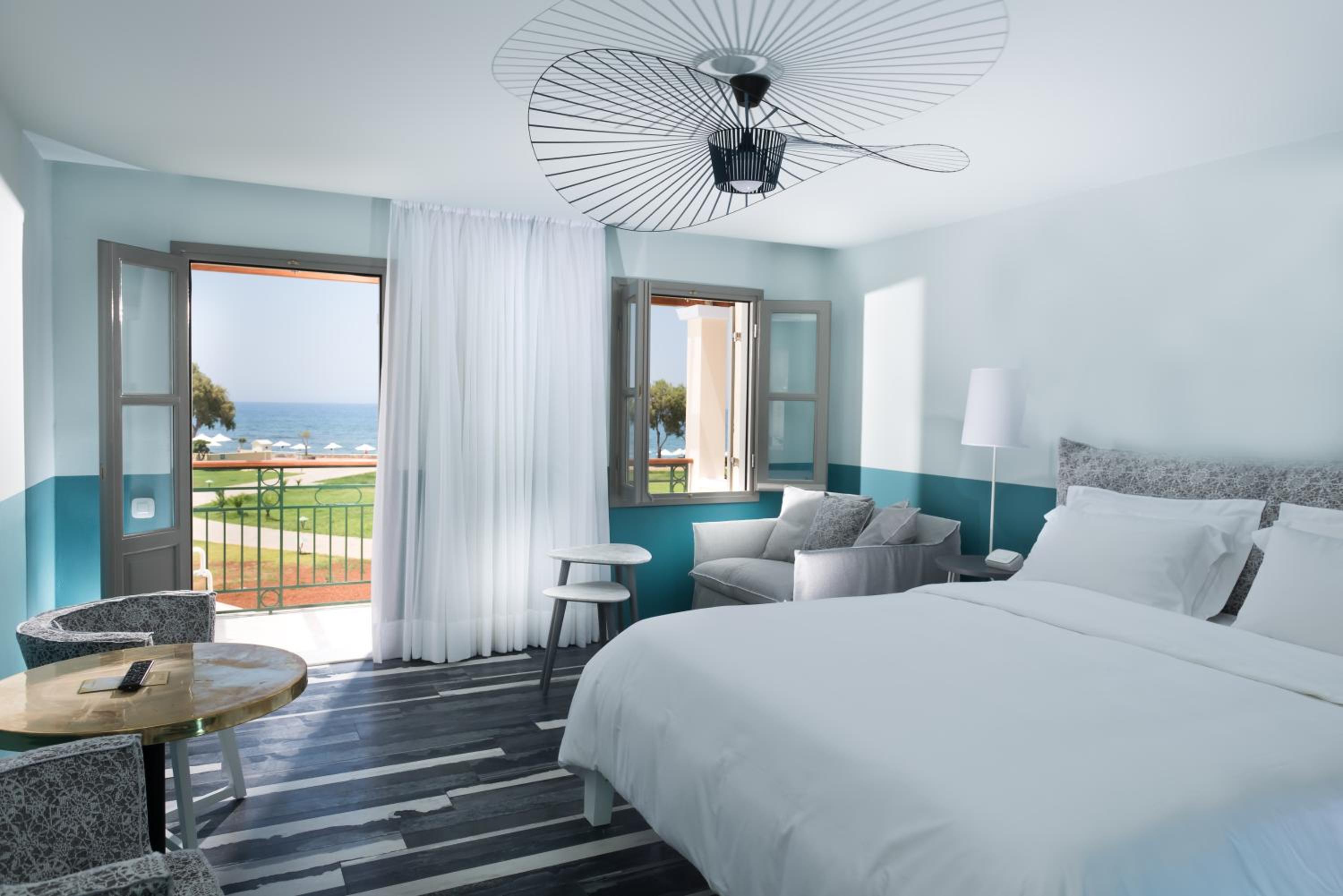 Luxury Room with Sea View