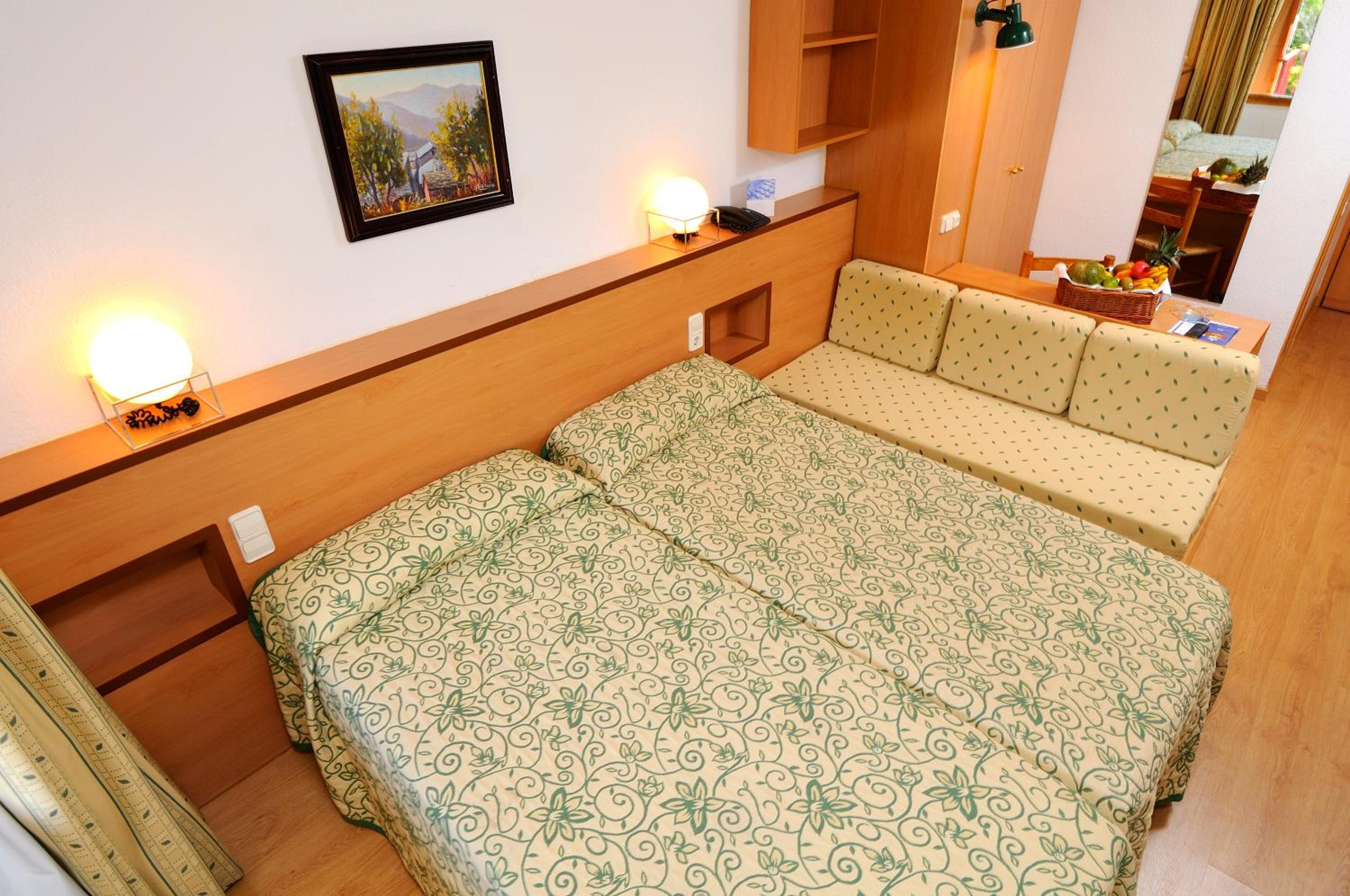 Double or Twin Room - Photo 1