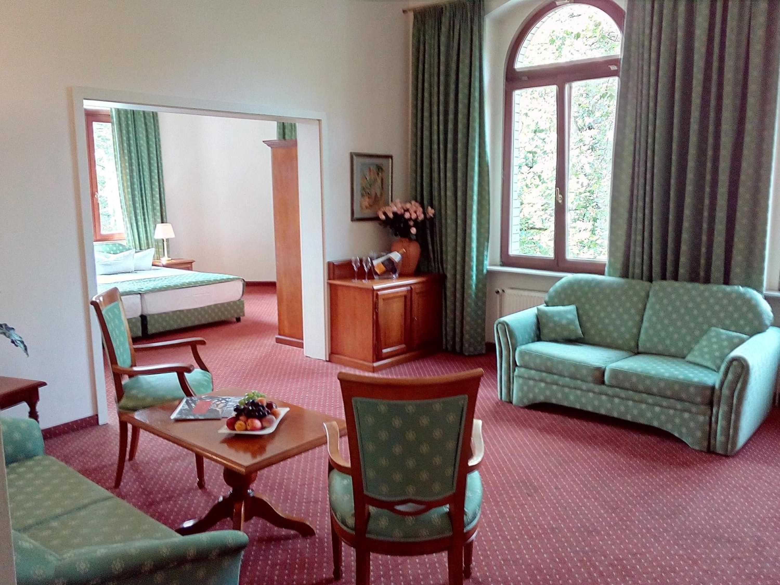 Suite - Photo 8