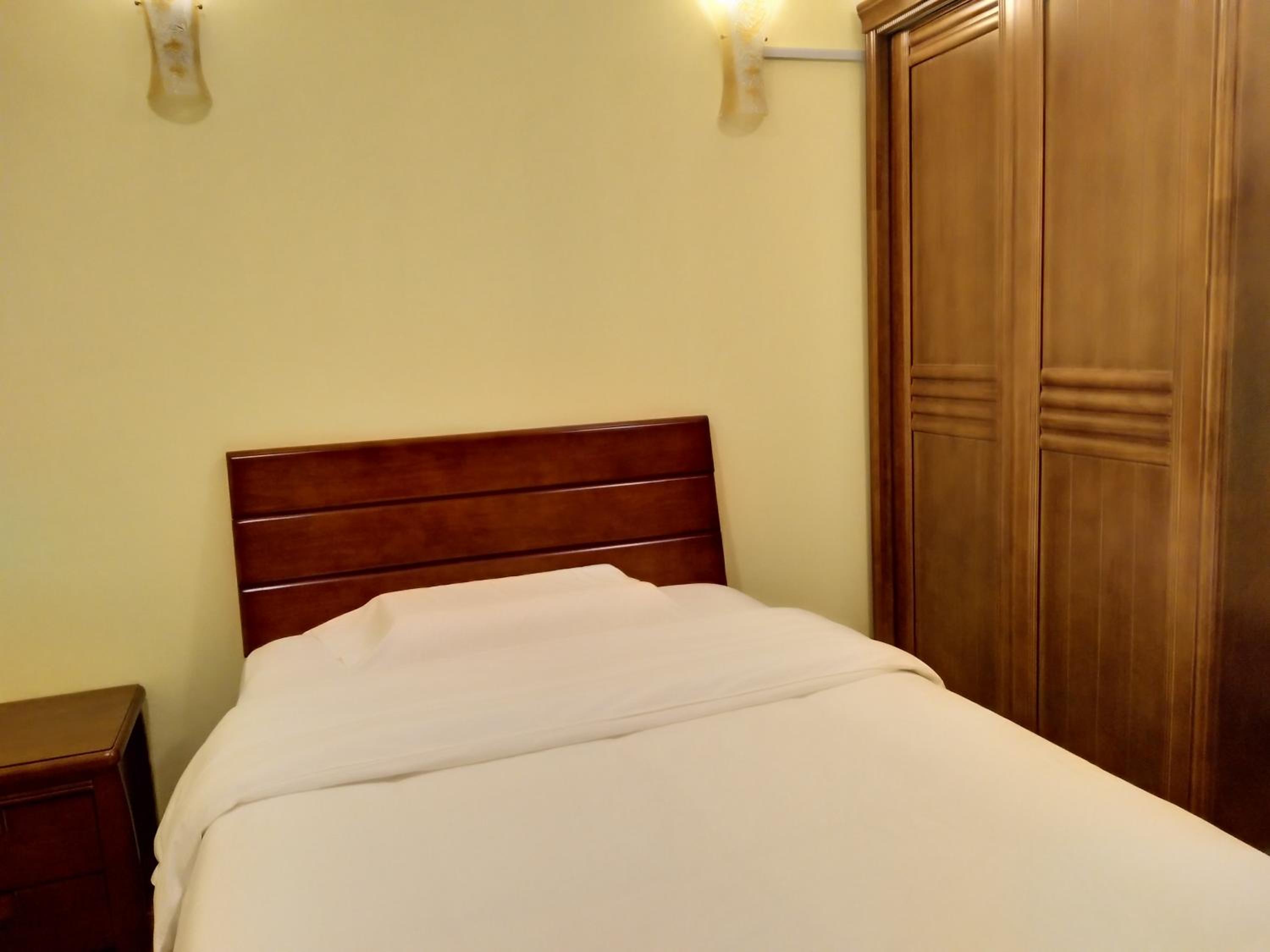 Large Single Room photo 1