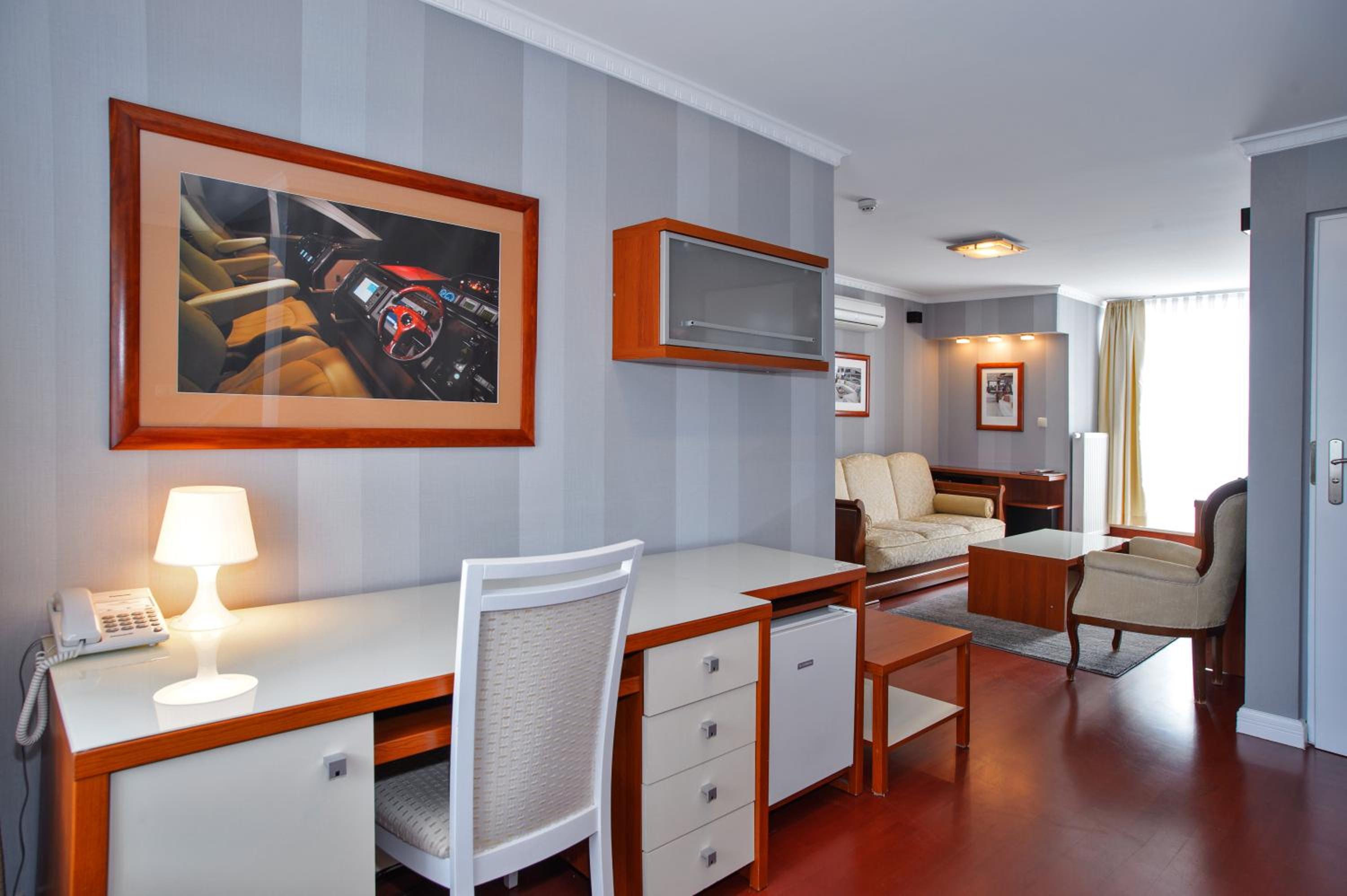 Apartment photo 3